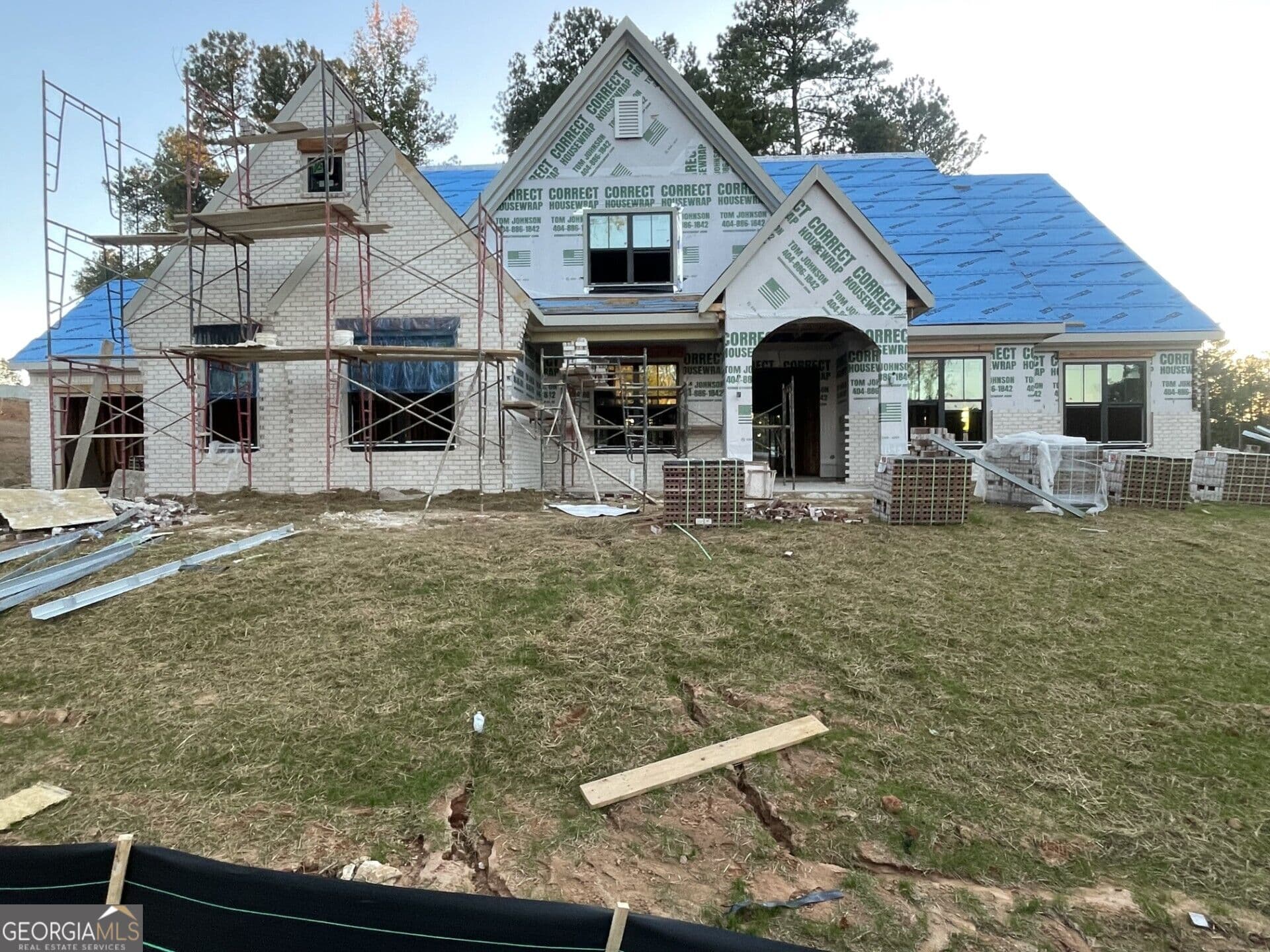 4 bedroom, 4.5 bathroom, 3,852 sq ft single family residence for sale at 5290 Abbeytown Lane, Braselton, GA 30517