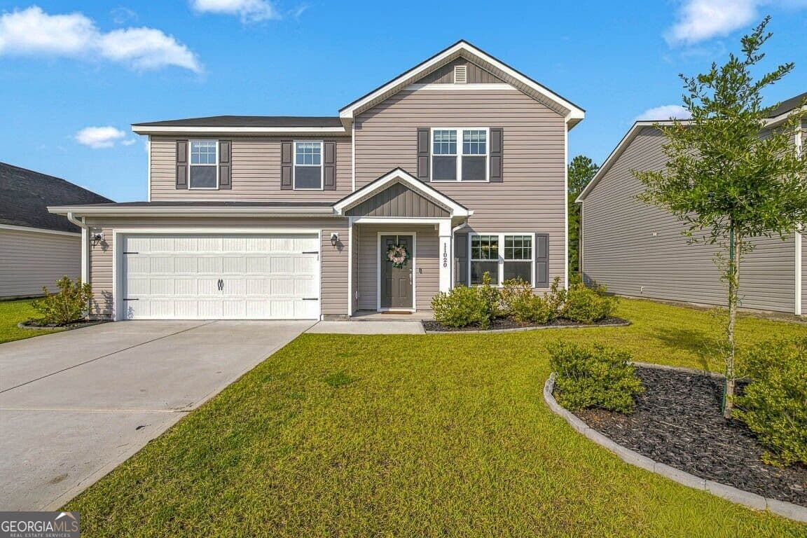5 bedroom, 3 bathroom, 2,460 sq ft single family residence for sale at 11020 Woodland Trail, Brunswick, GA 31525