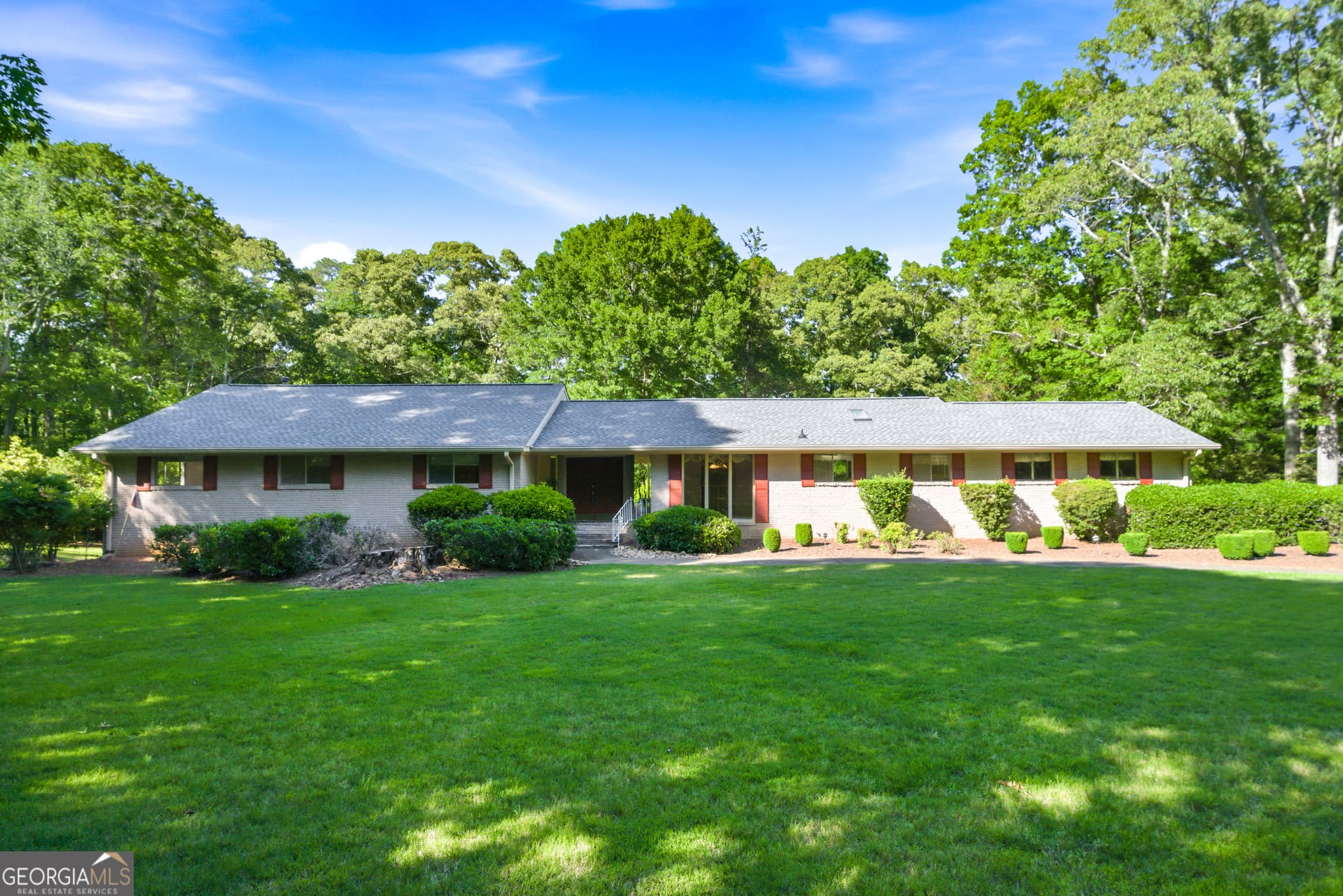 3 bedroom, 4 bathroom, 2,476 sq ft single family residence sold at 120 Hanover Drive, Bogart, GA 30622