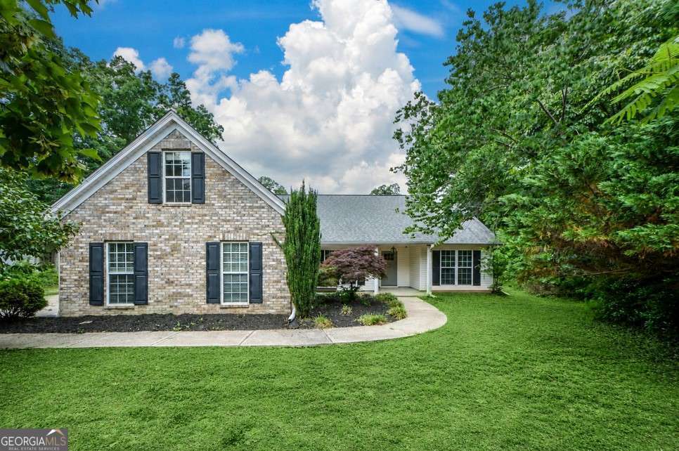 4 bedroom, 2 bathroom, 1,822 sq ft single family residence sold at 501 Spratlin Drive, Jefferson, GA 30549