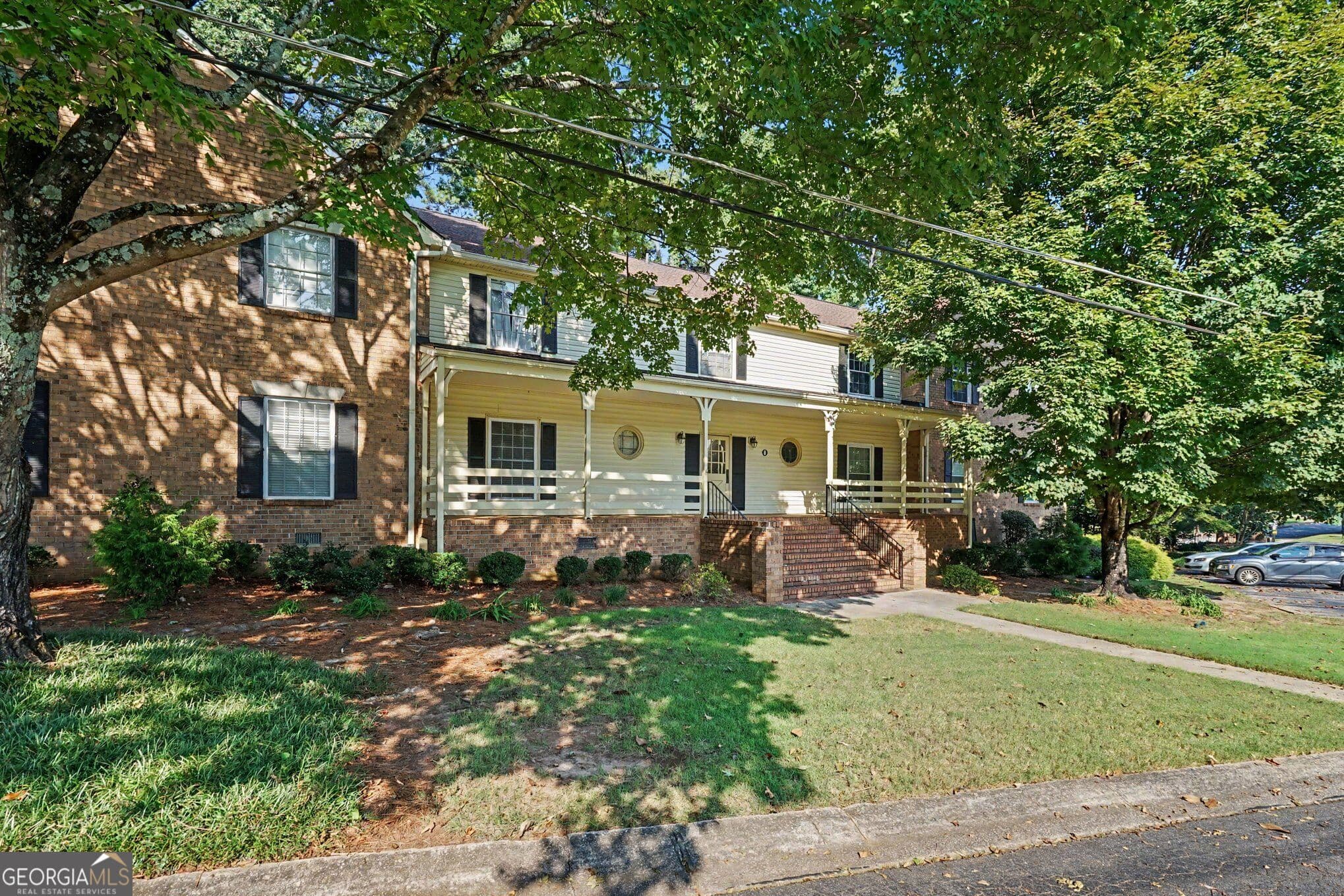 4 bedroom, 3 bathroom, 1,898 sq ft condominium for sale at 3825 Lavista Road O3, Tucker, GA 30084