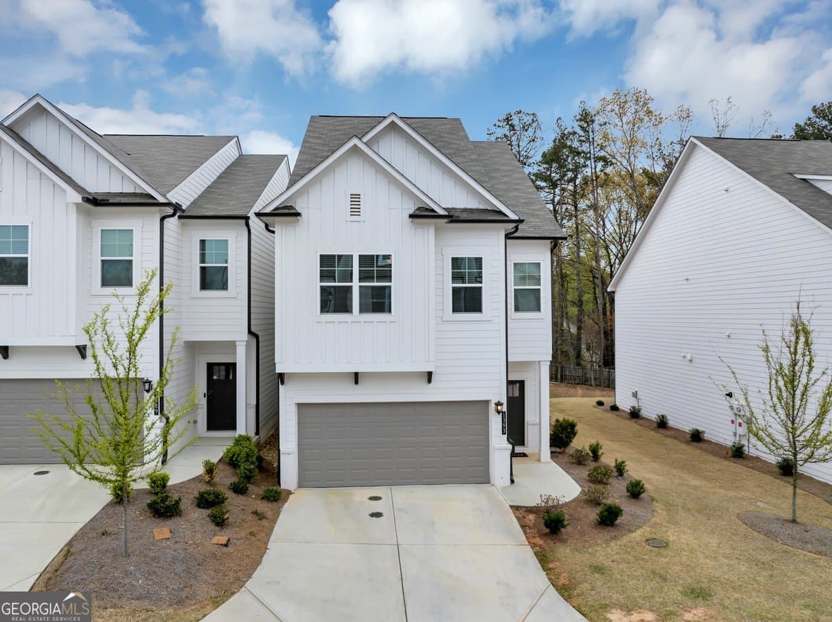 3 bedroom, 3.5 bathroom, 2,577 sq ft townhouse for sale at 1393 Halpern Lane, Kennesaw, GA 30144