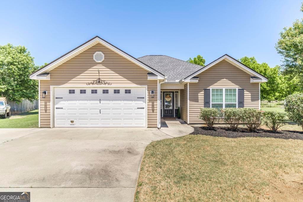 3 bedroom, 2 bathroom, 1,237 sq ft single family residence sold at 218 Ellington Court, Perry, GA 31069