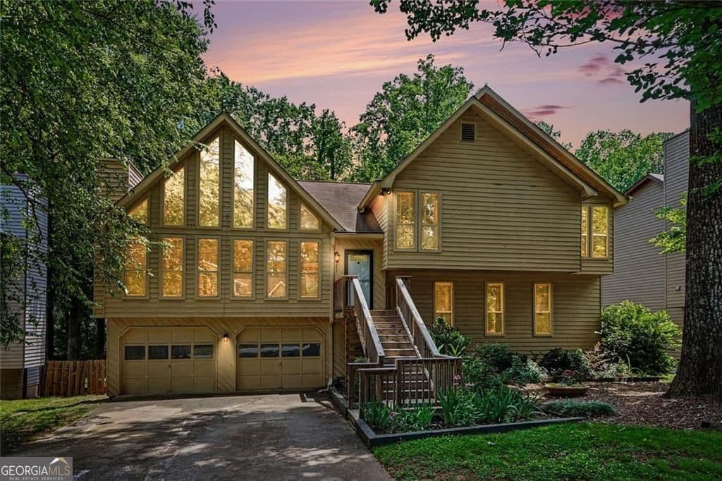 4 bedroom, 3 bathroom, 2,800 sq ft single family residence sold at 2531 Deer Isle Cove, Lawrenceville, GA 30044