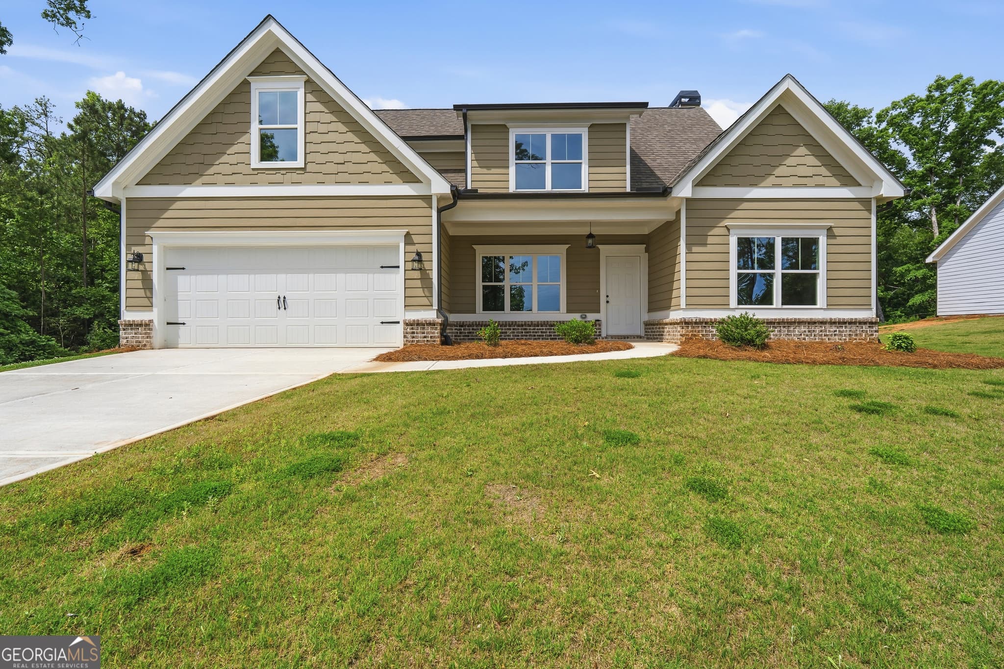 5 bedroom, 3 bathroom, 2,456 sq ft single family residence sold at 206 Railroad Street, Gray, GA 31032
