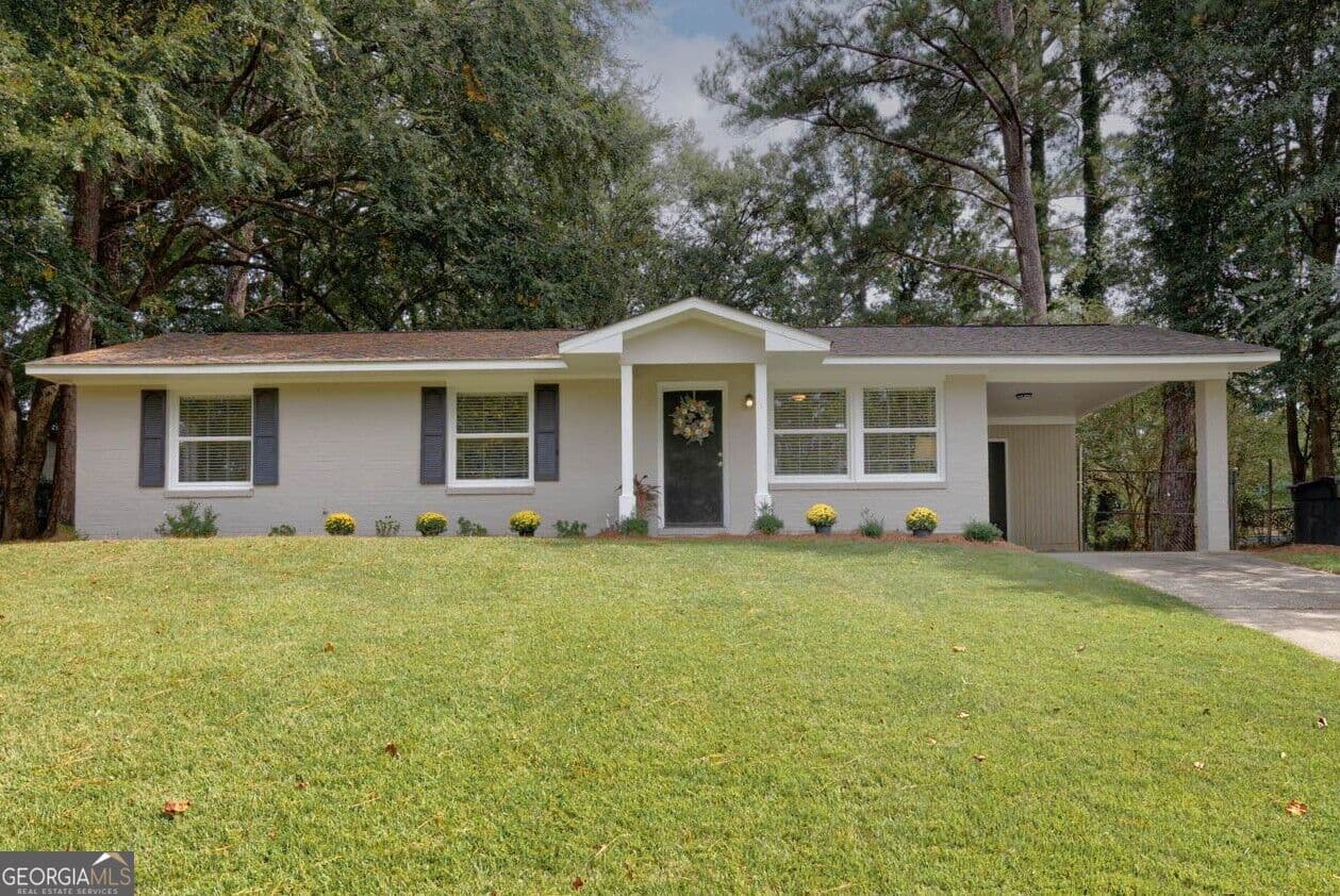 3 bedroom, 1.5 bathroom, 1,008 sq ft single family residence under contract at 5610 Jamestown Drive, Columbus, GA 31909