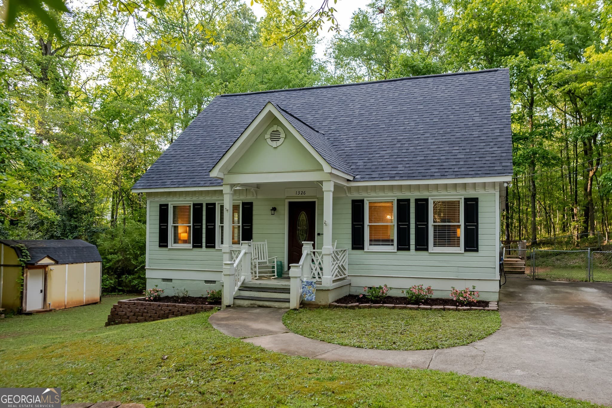 3 bedroom, 2 bathroom, 1,798 sq ft single family residence sold at 1326 Happy Trail, Macon, GA 31220