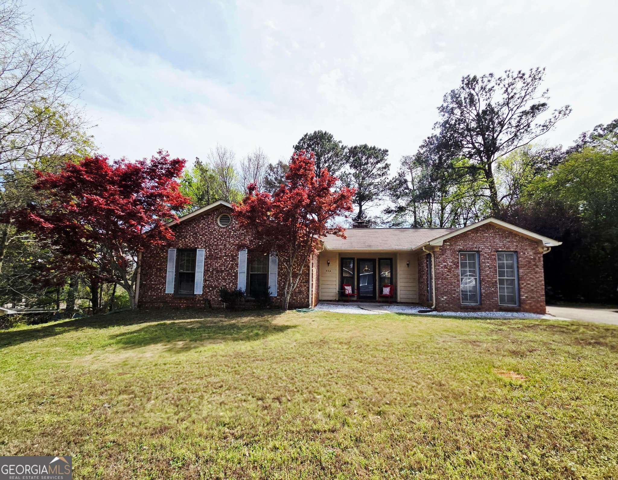 3 bedroom, 2 bathroom, 1,807 sq ft single family residence sold at 924 N Ridge Drive, Columbus, GA 31904
