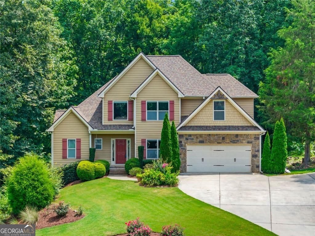 4 bedroom, 3 bathroom, 2,387 sq ft single family residence for sale at 173 Dawson Manor Drive, Dawsonville, GA 30534