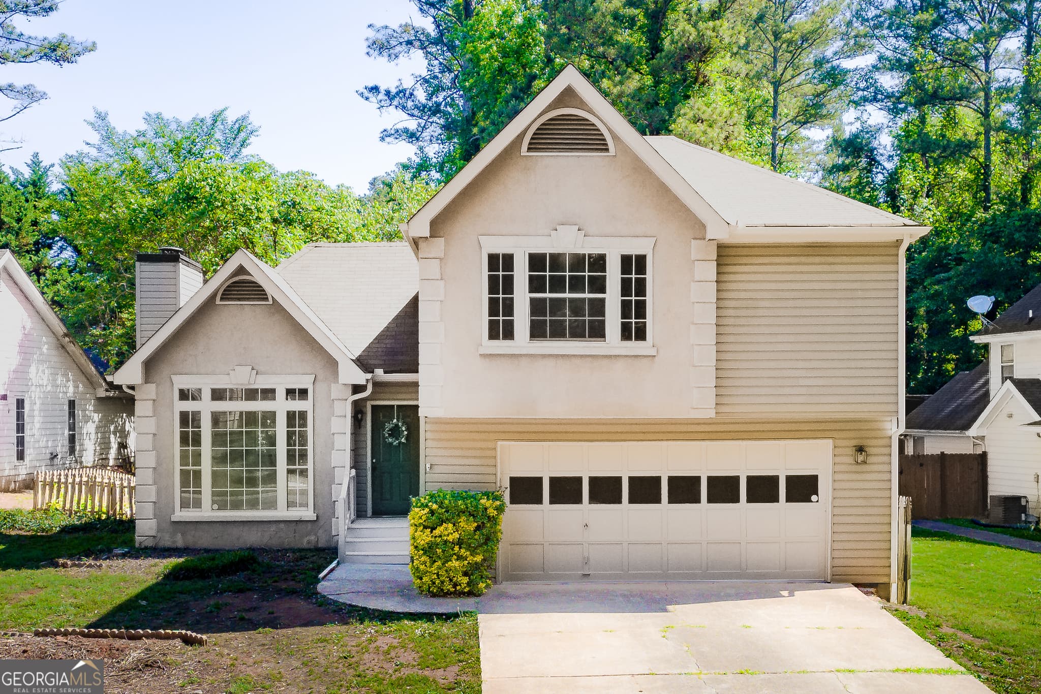 3 bedroom, 2.5 bathroom, 1,696 sq ft single family residence sold at 990 Cauthen Court, Marietta, GA 30066