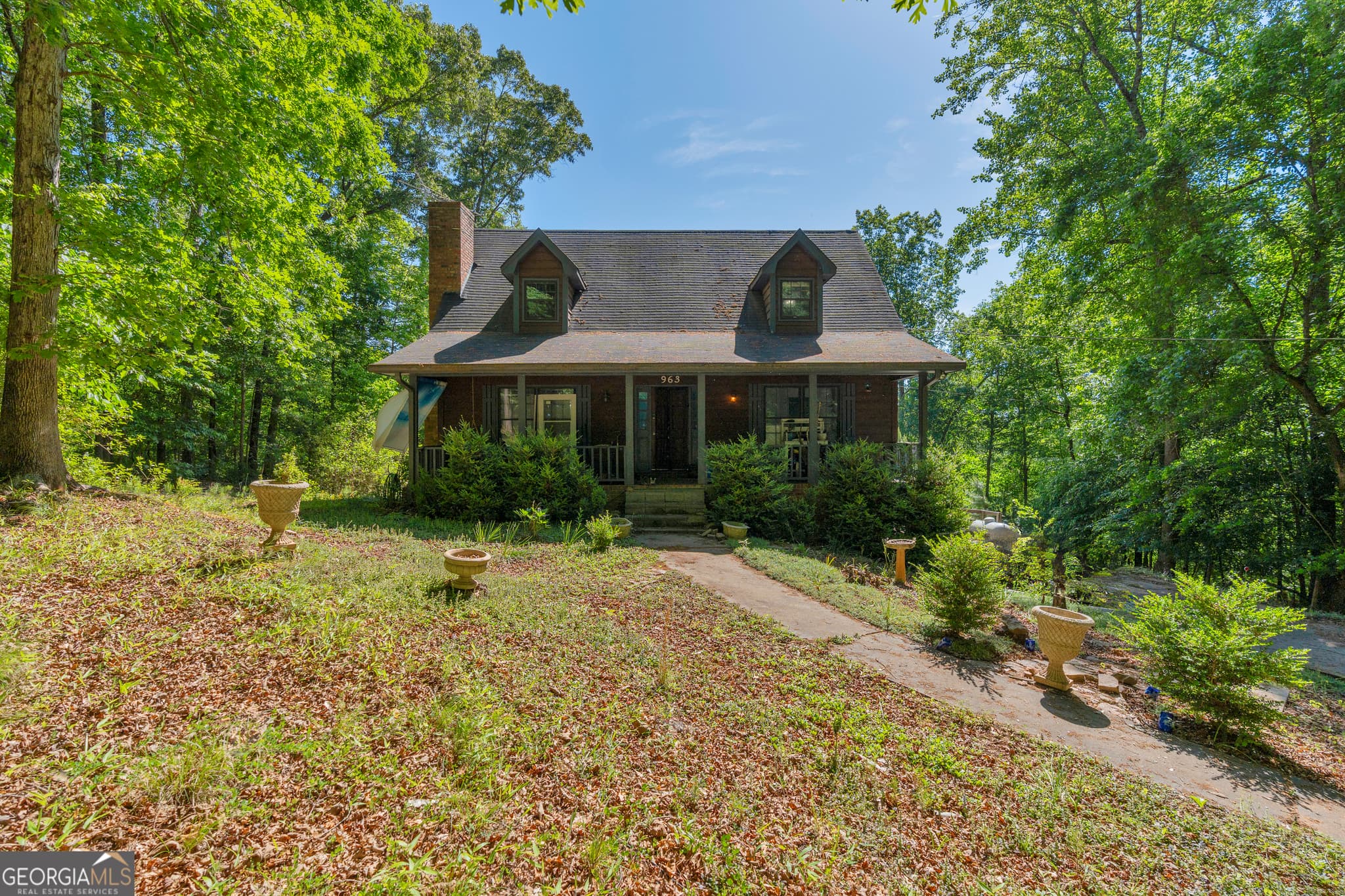 3 bedroom, 2 bathroom, 1,849 sq ft single family residence sold at 963 Crumbley Road, Mcdonough, GA 30252