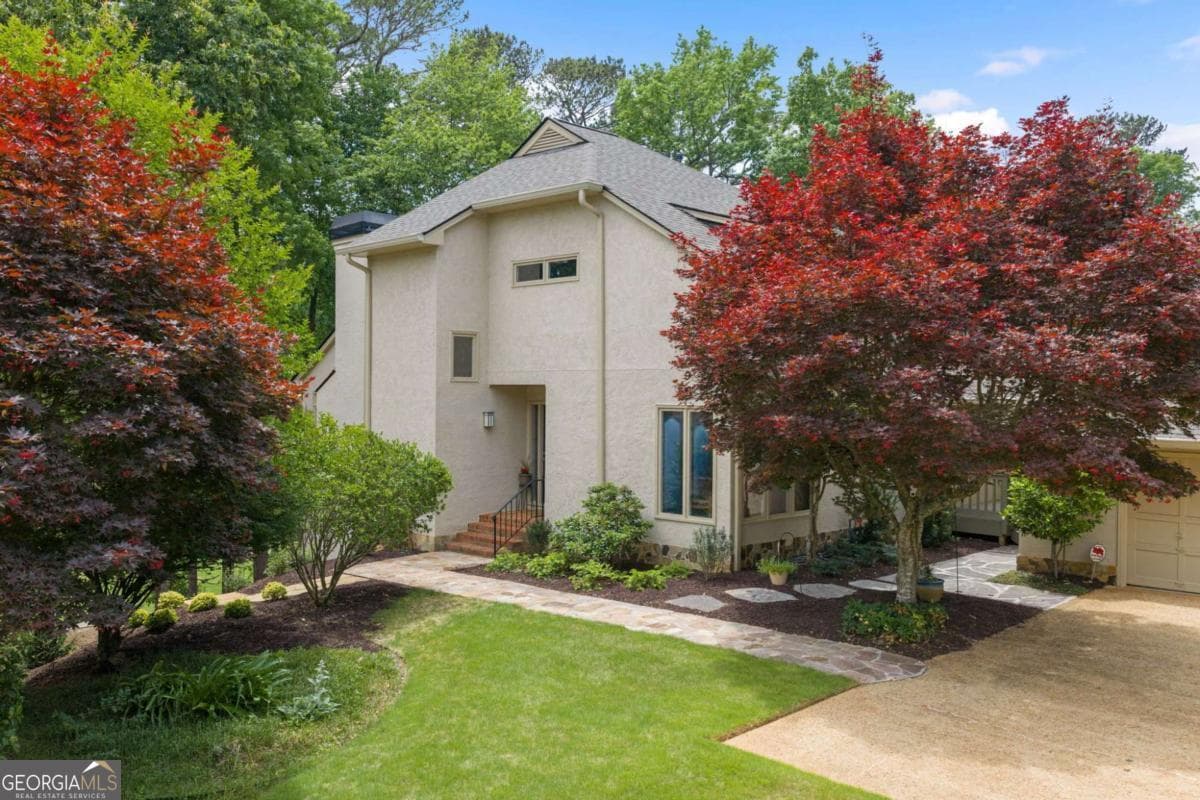 4 bedroom, 4 bathroom, 3,480 sq ft single family residence sold at 2535 The Fifth Fairway, Roswell, GA 30076