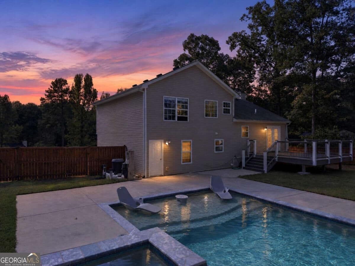 4 bedroom, 3 bathroom, 1,395 sq ft single family residence for sale at 2032 Emerald Pointe Drive, Winder, GA 30680
