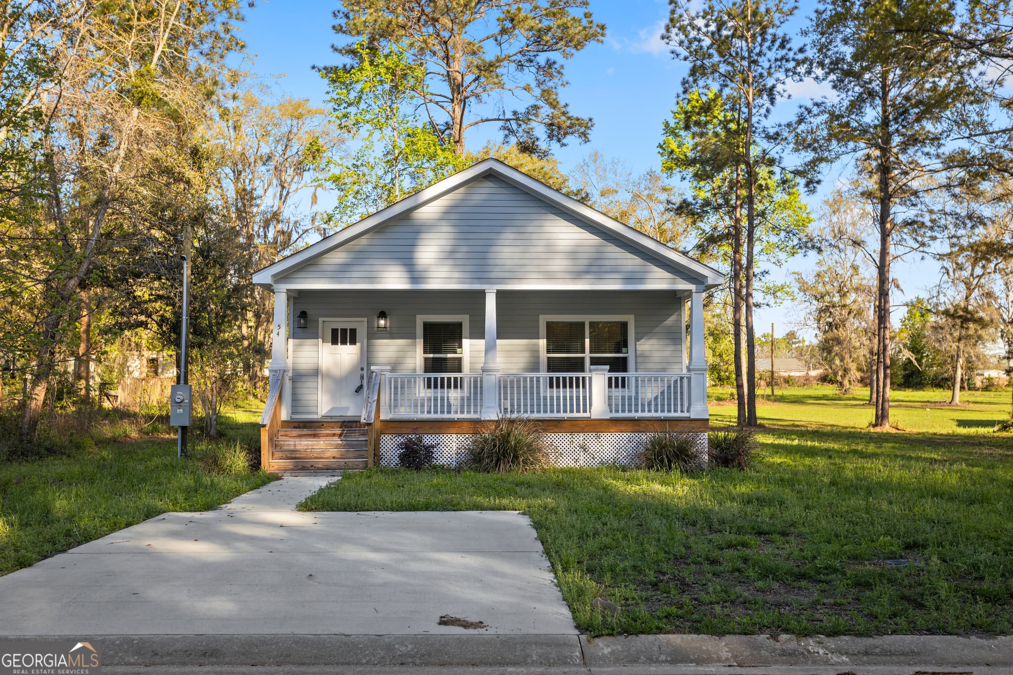 3 bedroom, 2 bathroom, 1,296 sq ft single family residence for sale at 54 SW Pear Street, Ludowici, GA 31316