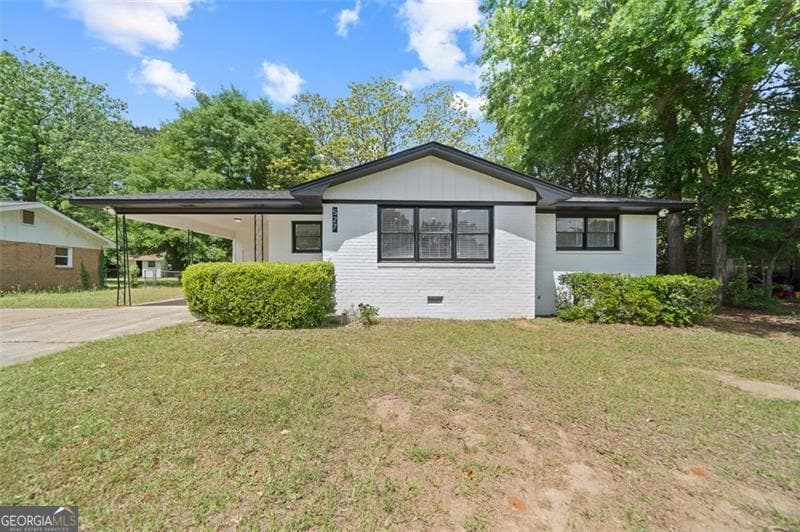 3 bedroom, 1.5 bathroom, 1,050 sq ft single family residence sold at 527 AMERICAN Boulevard, Warner Robins, GA 31093
