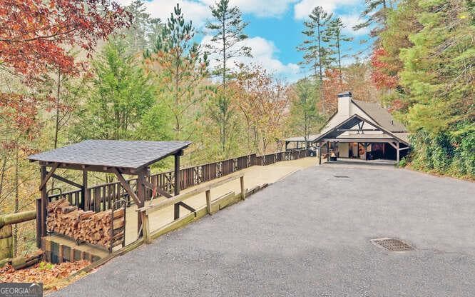 3 bedroom, 3 bathroom, 2,916 sq ft single family residence for sale at 7670 Hiawassee Wilderness Trail, Hiawassee, GA 30546