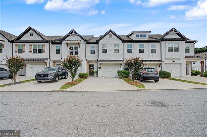3 bedroom, 2.5 bathroom, 1,500 sq ft townhouse sold at 4230 Spring Valley Circle, Tucker, GA 30084