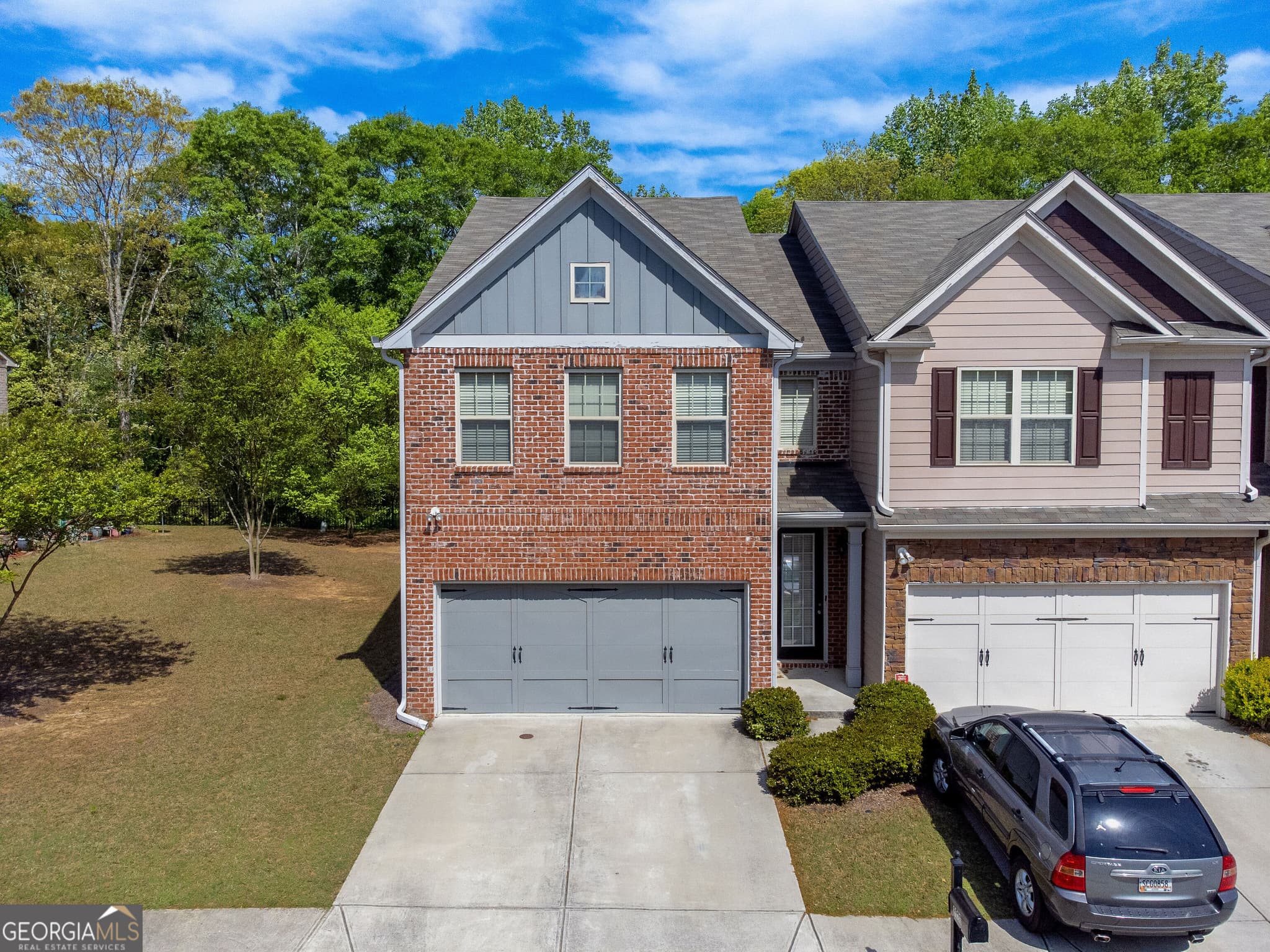 3 bedroom, 2.5 bathroom, 1,924 sq ft townhouse sold at 3526 Brockenhurst Drive, Buford, GA 30519