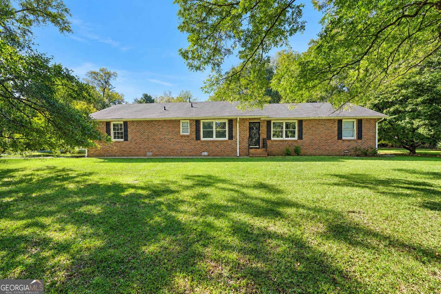 3 bedroom, 3 bathroom, 2,108 sq ft single family residence for sale at 115 Price Drive, Locust Grove, GA 30248