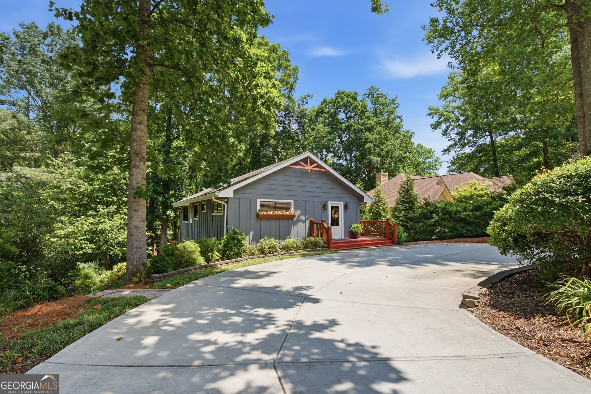 3 bedroom, 2.5 bathroom, 2,202 sq ft single family residence sold at 2665 Brook Valley Drive, Cumming, GA 30041