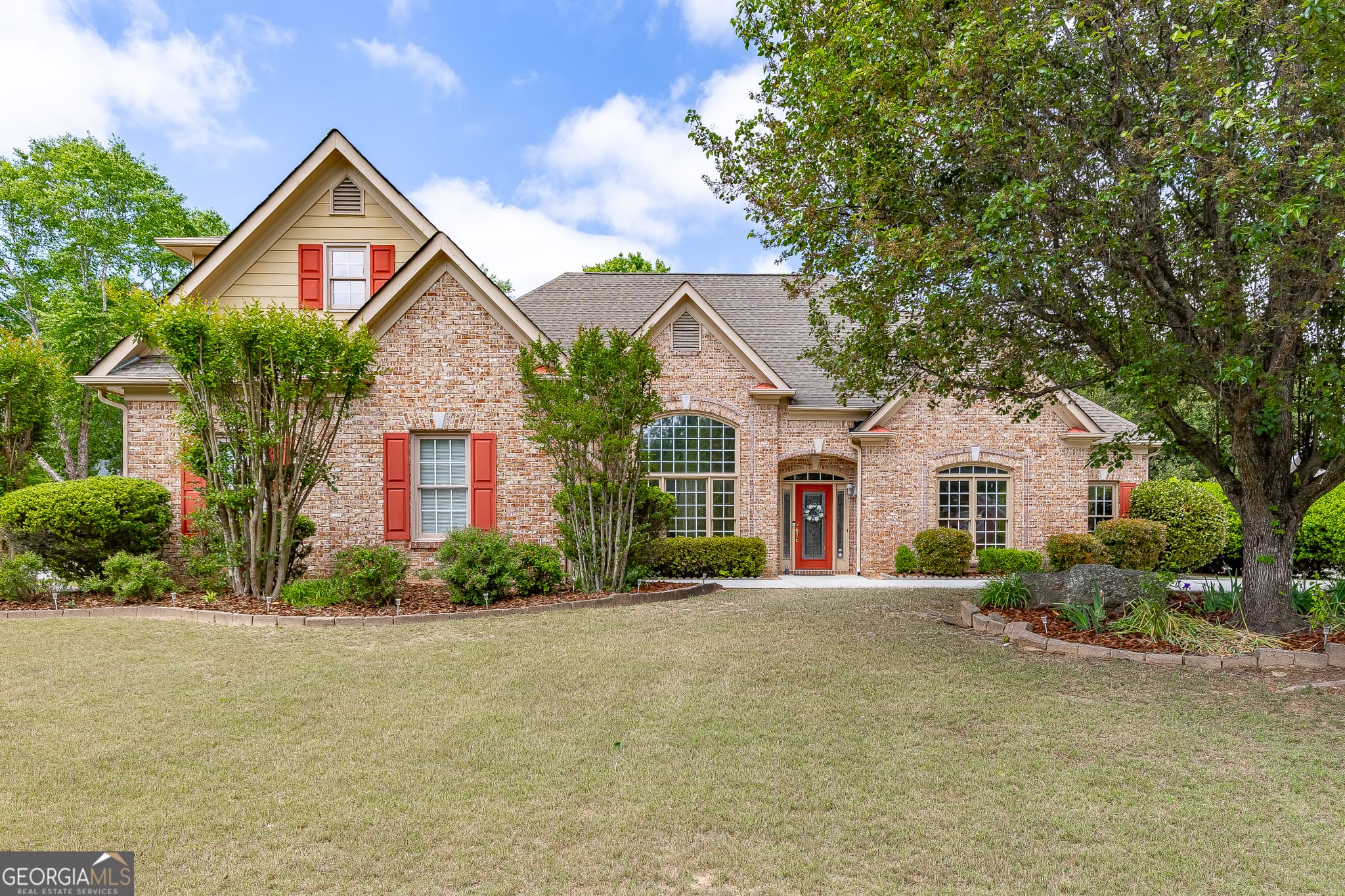 4 bedroom, 3 bathroom, 2,765 sq ft single family residence sold at 3570 Rolling Creek Drive, Buford, GA 30519