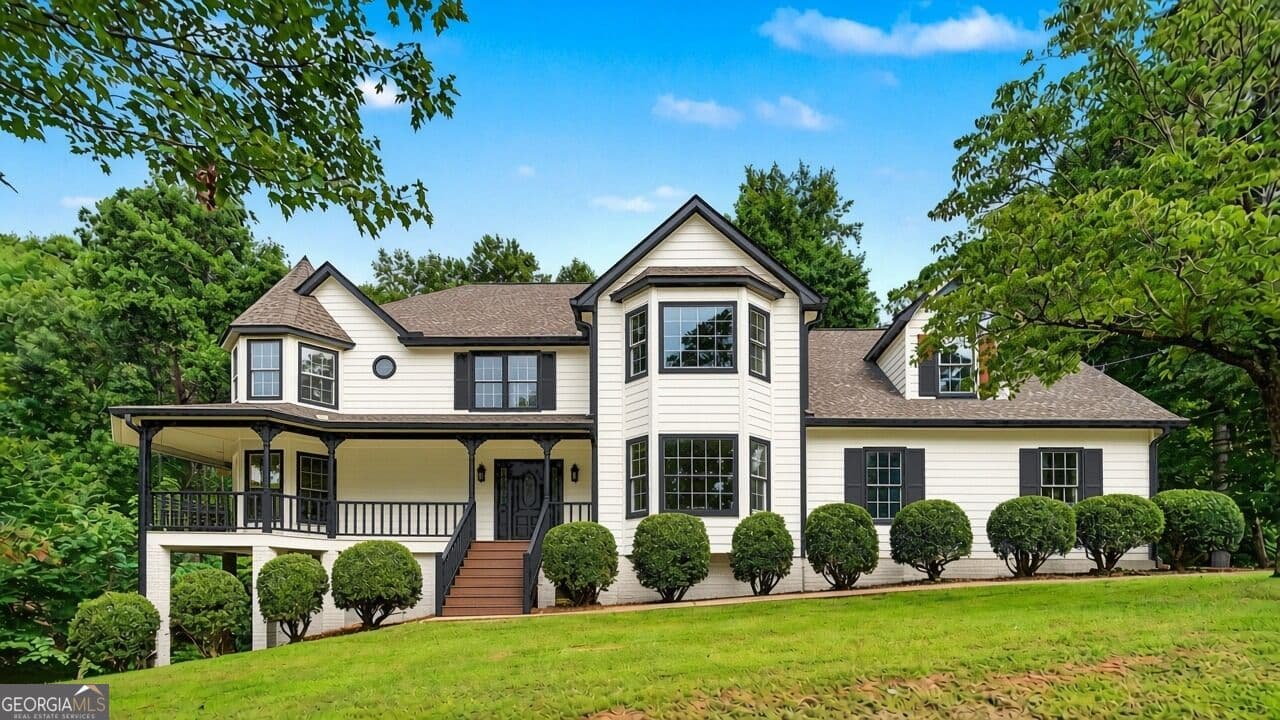 5 bedroom, 4.5 bathroom, 5,600 sq ft single family residence for sale at 228 Nacoochee Drive, Woodstock, GA 30188