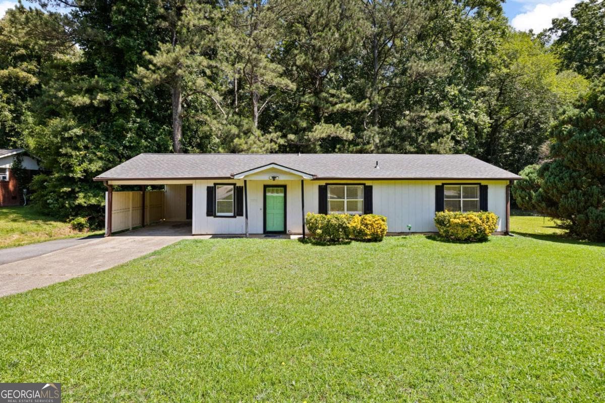 3 bedroom, 1.5 bathroom, 1,196 sq ft single family residence sold at 3370 Ridgecrest Drive, Powder Springs, GA 30127