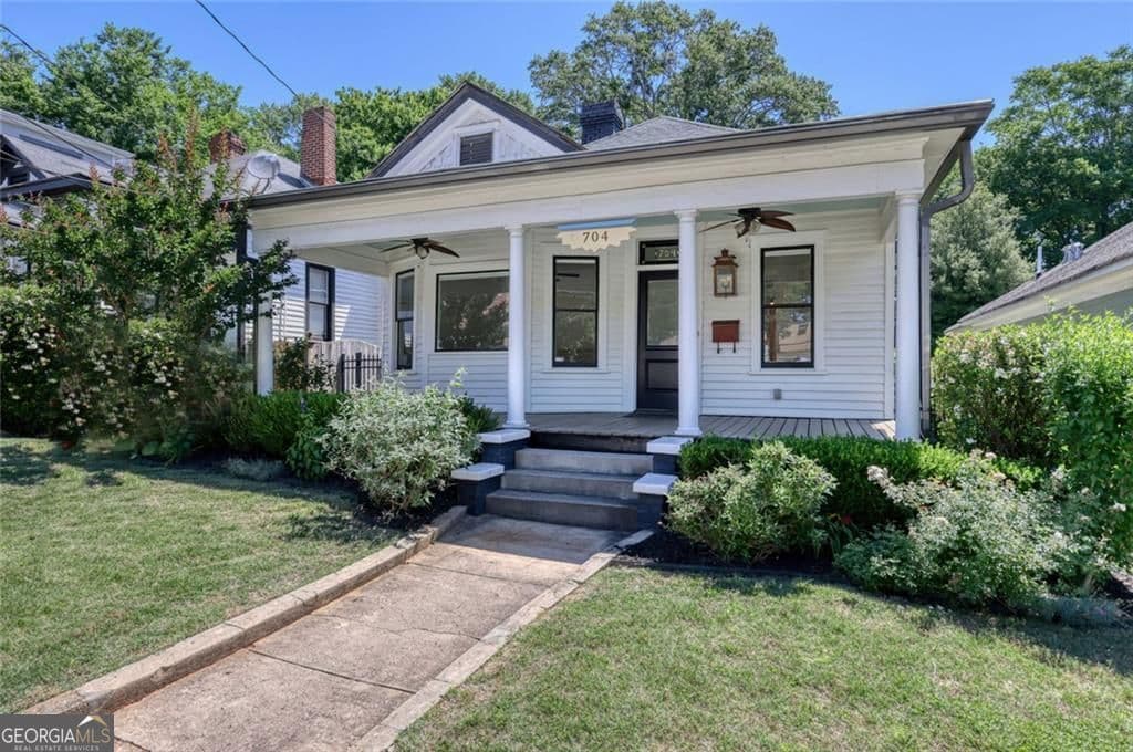 3 bedroom, 2 bathroom, 1,548 sq ft single family residence sold at 704 Oakland Avenue, Atlanta, GA 30315