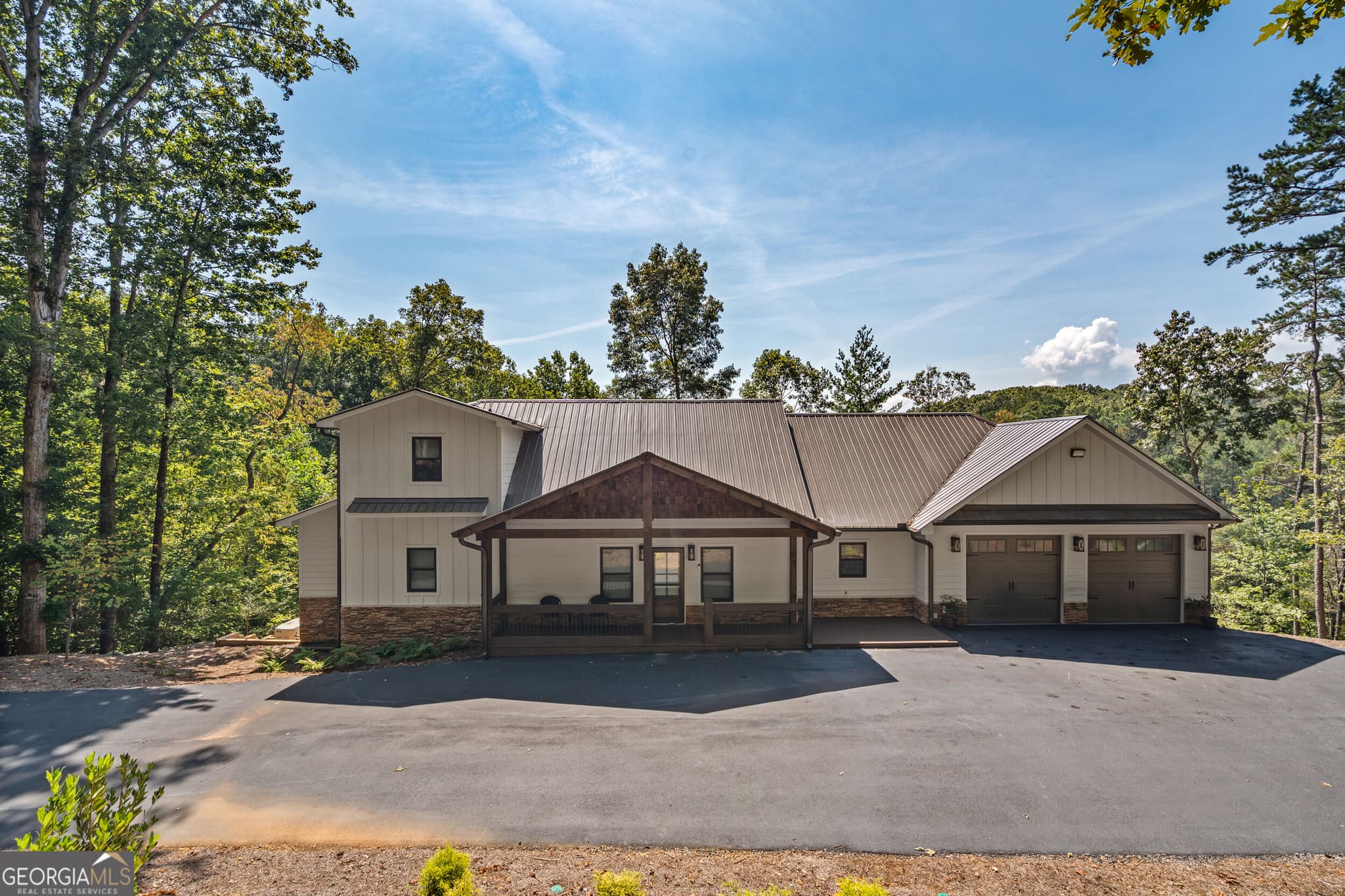 4 bedroom, 4.5 bathroom, 3,500 sq ft single family residence for sale at 60 Weeks Lane, Ellijay, GA 30540