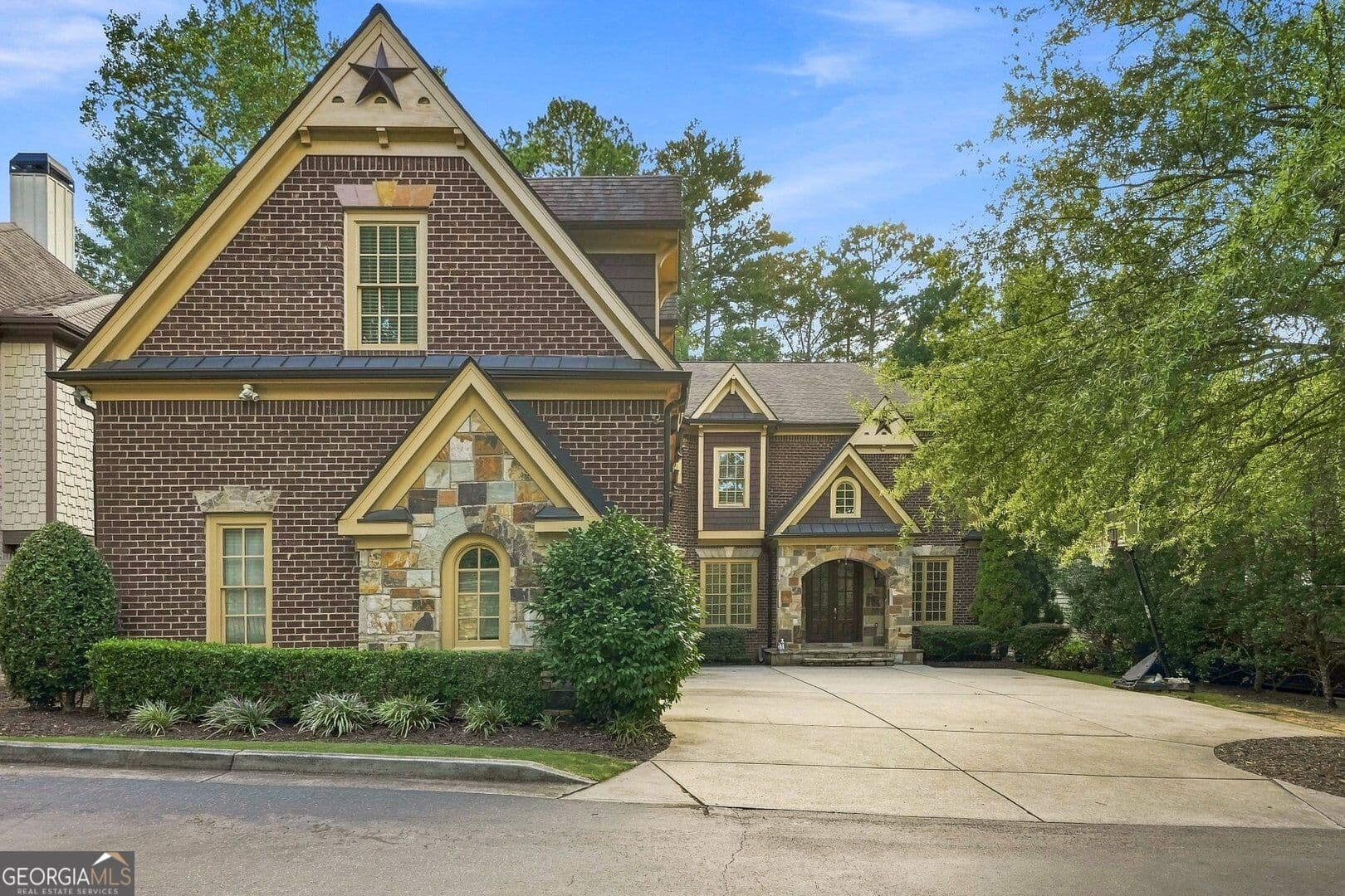 5 bedroom, 5.5 bathroom, 6,825 sq ft single family residence for sale at 10380 Royal Terrace, Johns Creek, GA 30022