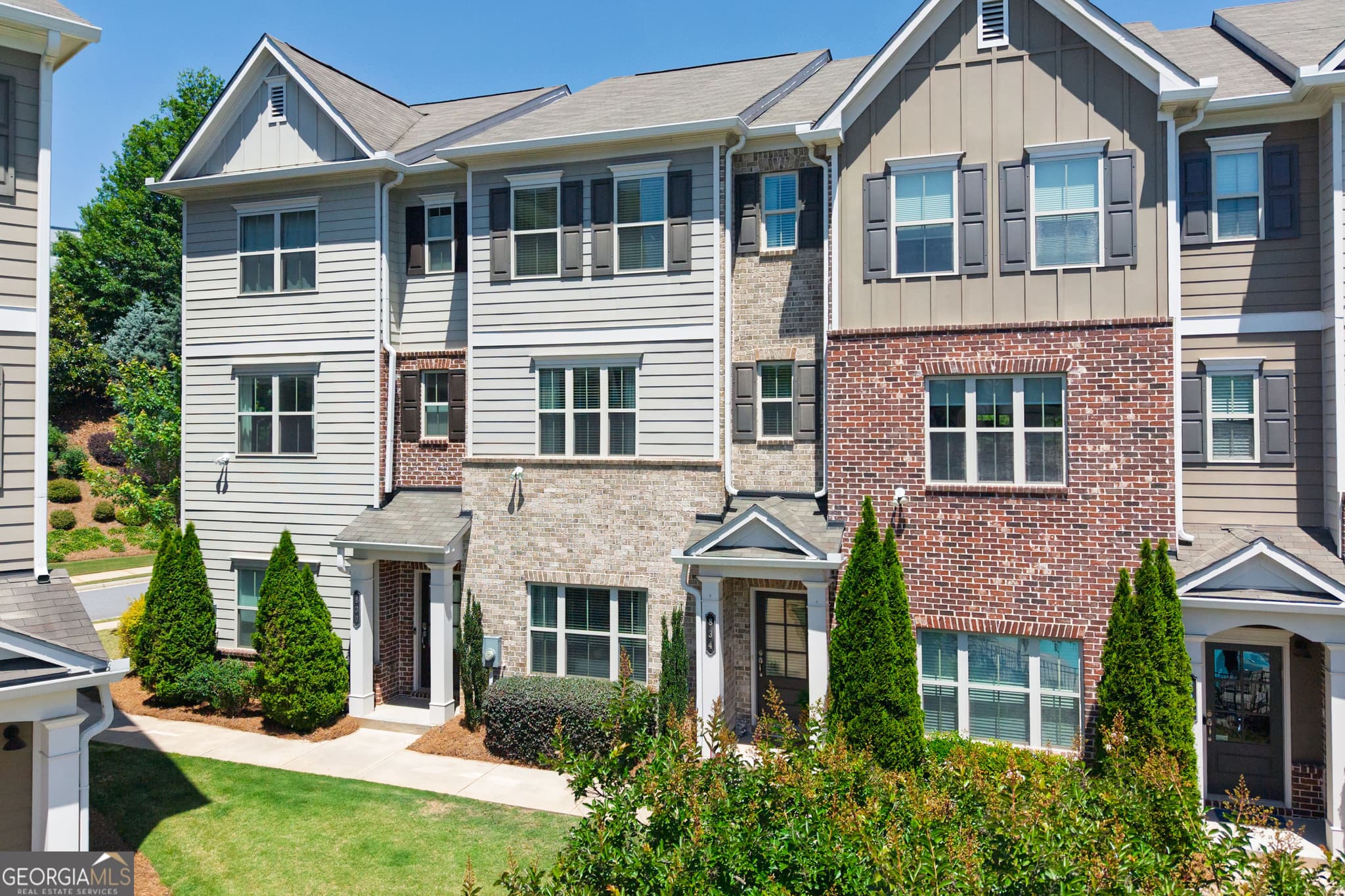 3 bedroom, 3.5 bathroom, 2,186 sq ft townhouse sold at 834 Caldwell Circle, Marietta, GA 30060