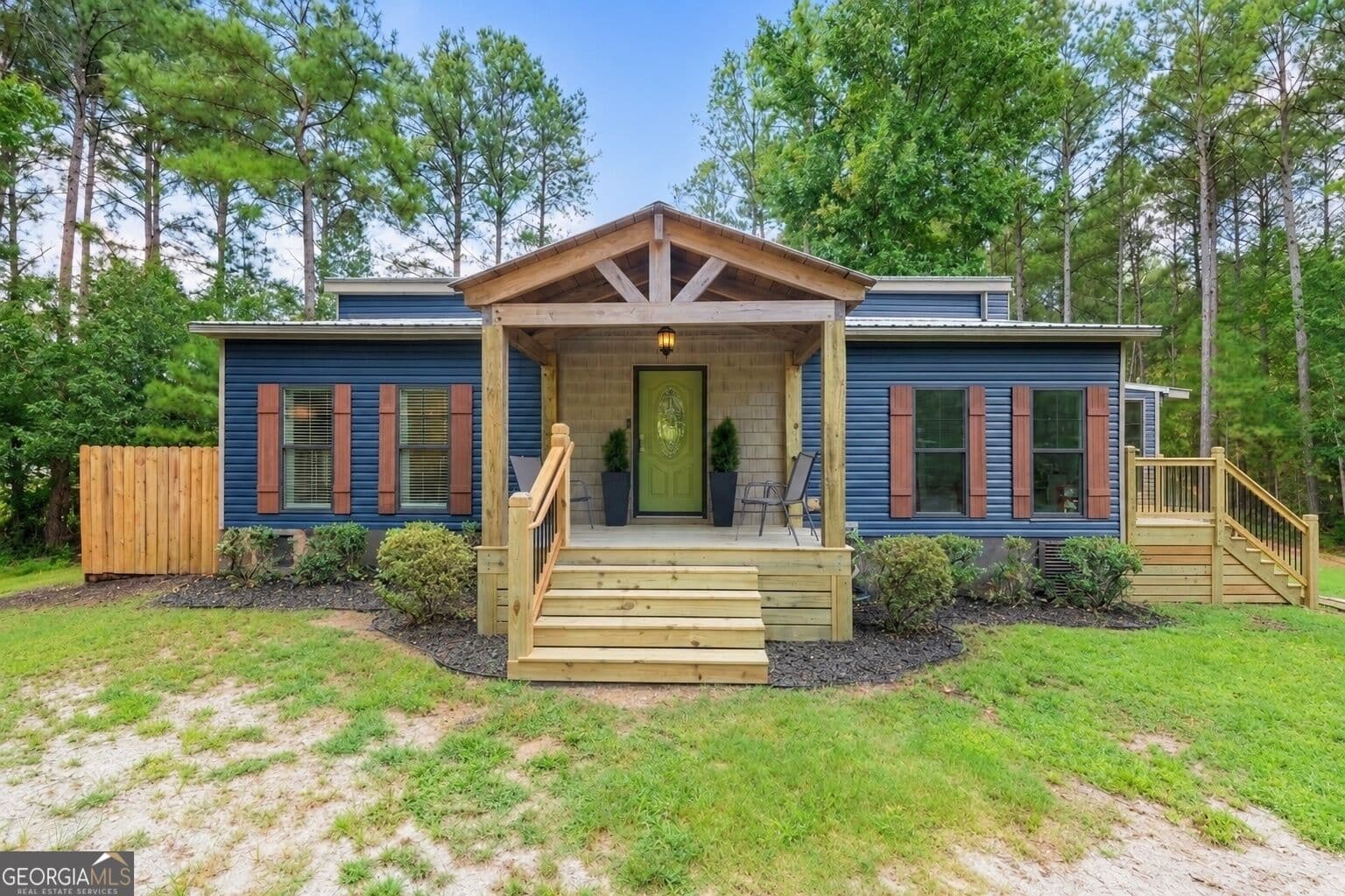 3 bedroom, 2 bathroom, 1,409 sq ft single family residence for sale at 5076 Bevis Road, Franklin, GA 30217