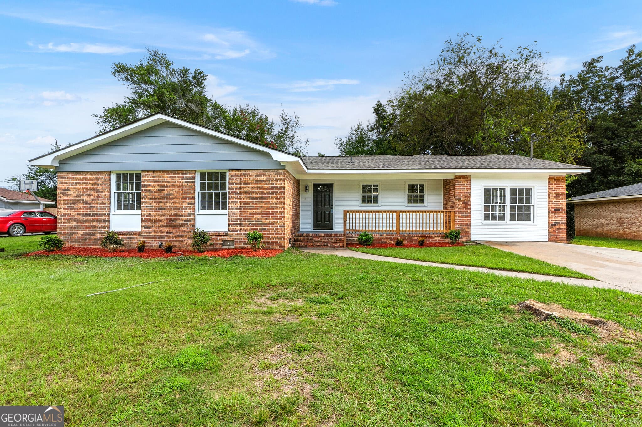 5 bedroom, 3 bathroom, 2,600 sq ft single family residence sold at 109 Scarborough Road, Centerville, GA 31028