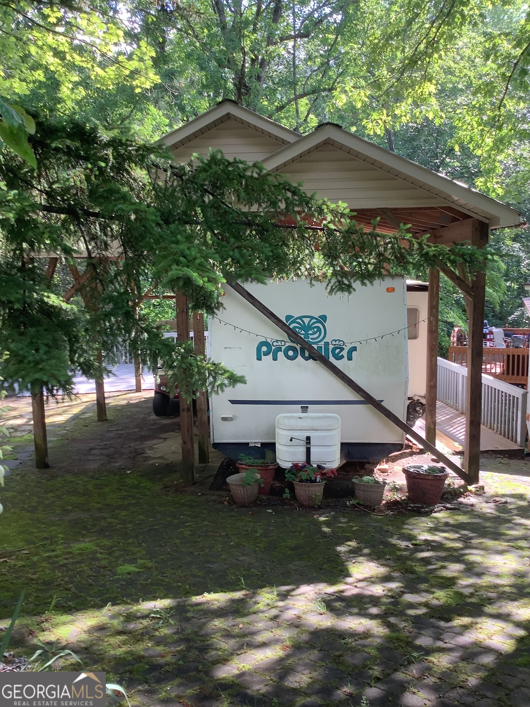 1 bedroom, 1 bathroom, 300 sq ft single family residence for sale at 61 Candy Land Drive, Cleveland, GA 30528