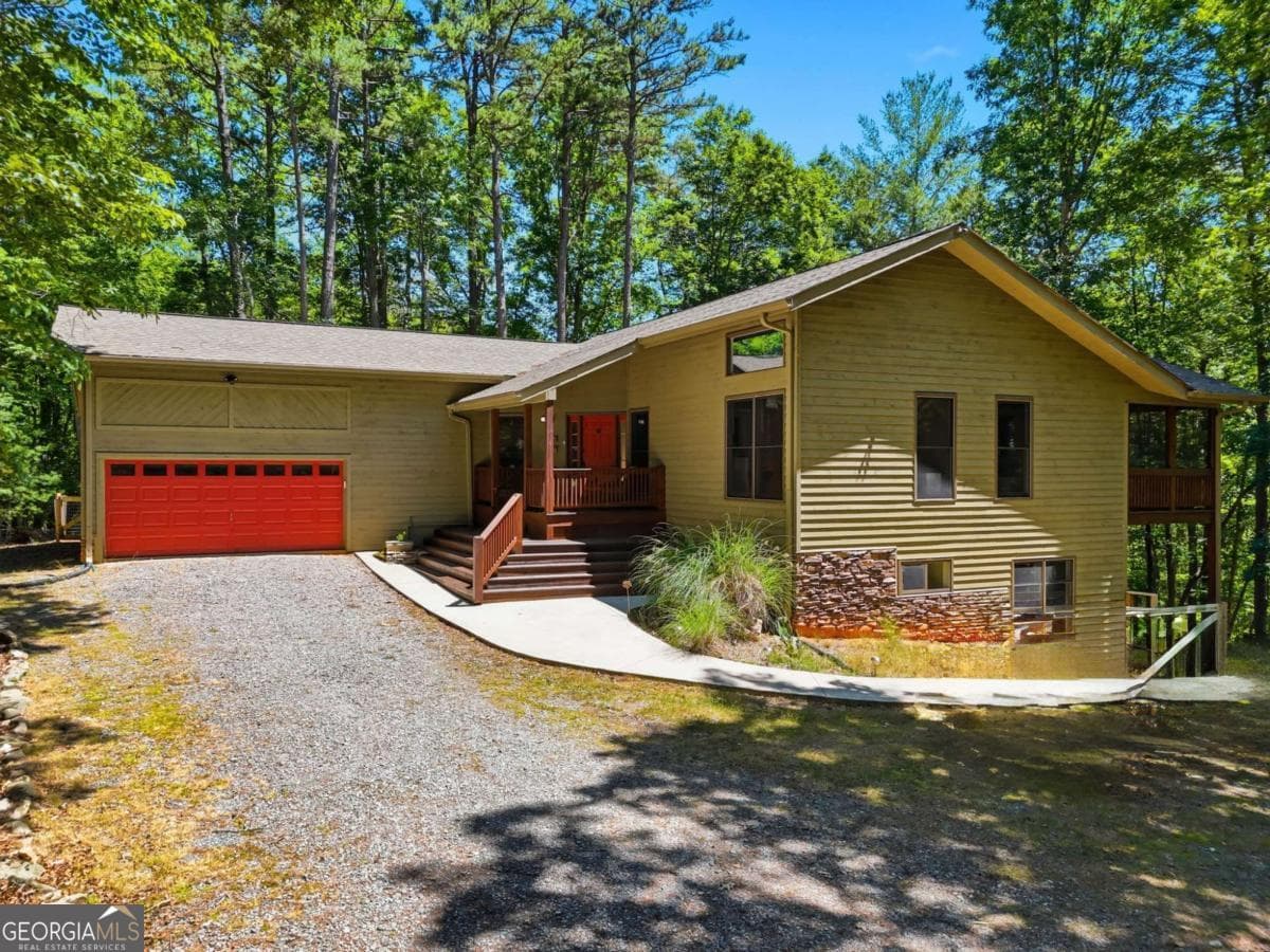 4 bedroom, 3 bathroom, 2,613 sq ft cabin,single family residence sold at 142 Armor Court 730R, Ellijay, GA 30540