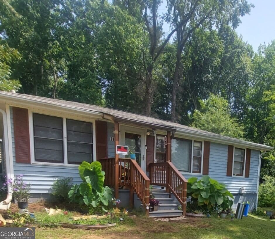 3 bedroom, 1 bathroom, 1,100 sq ft single family residence for sale at 117 Lake Drive, Griffin, GA 30223