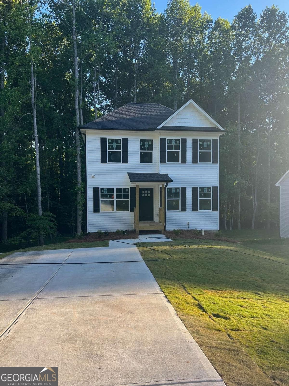 2 bedroom, 2.5 bathroom, 1,264 sq ft single family residence sold at 7809 Wilkinson Drive, Gainesville, GA 30506