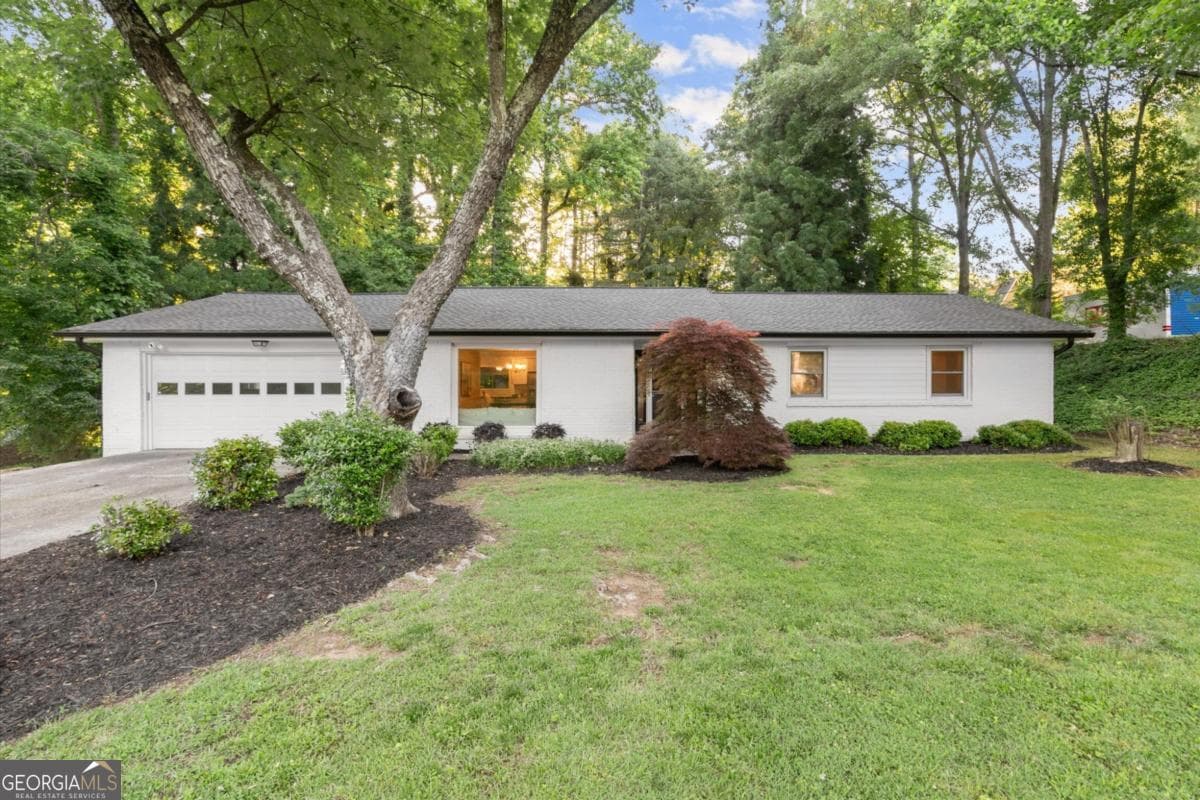 3 bedroom, 2 bathroom, 1,546 sq ft single family residence sold at 122 Cross Gate Drive, Marietta, GA 30068