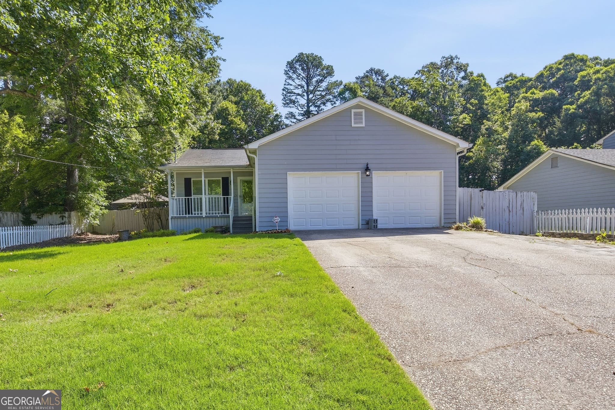 2 bedroom, 2 bathroom, 1,280 sq ft single family residence sold at 3070 Everson Court, Snellville, GA 30039