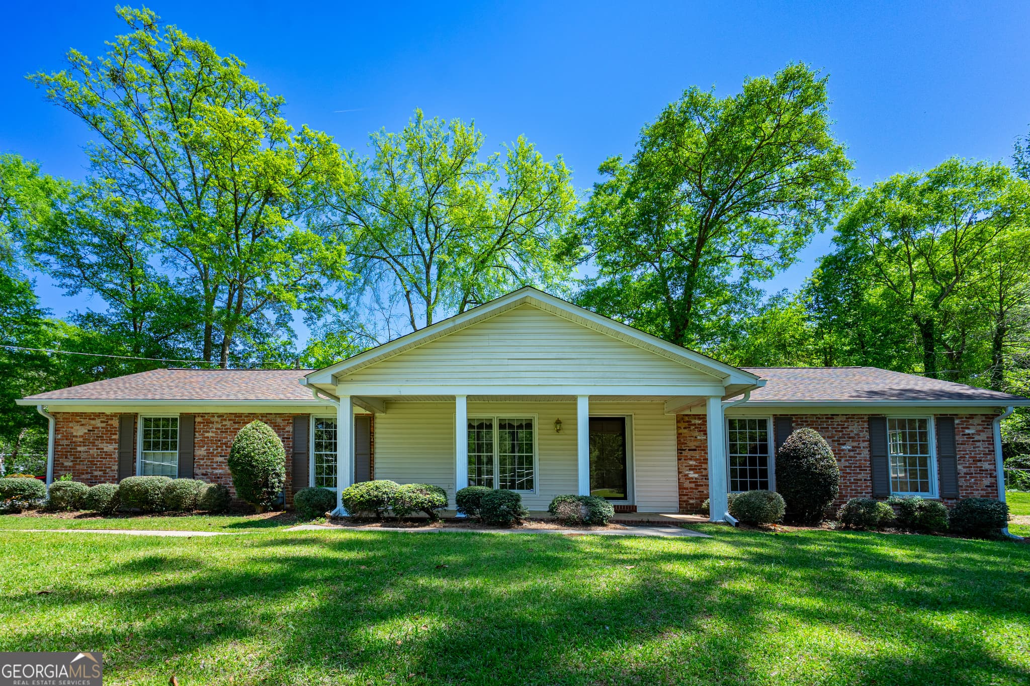 3 bedroom, 2 bathroom, 1,566 sq ft single family residence sold at 615 Piney Woods Drive, Lagrange, GA 30240