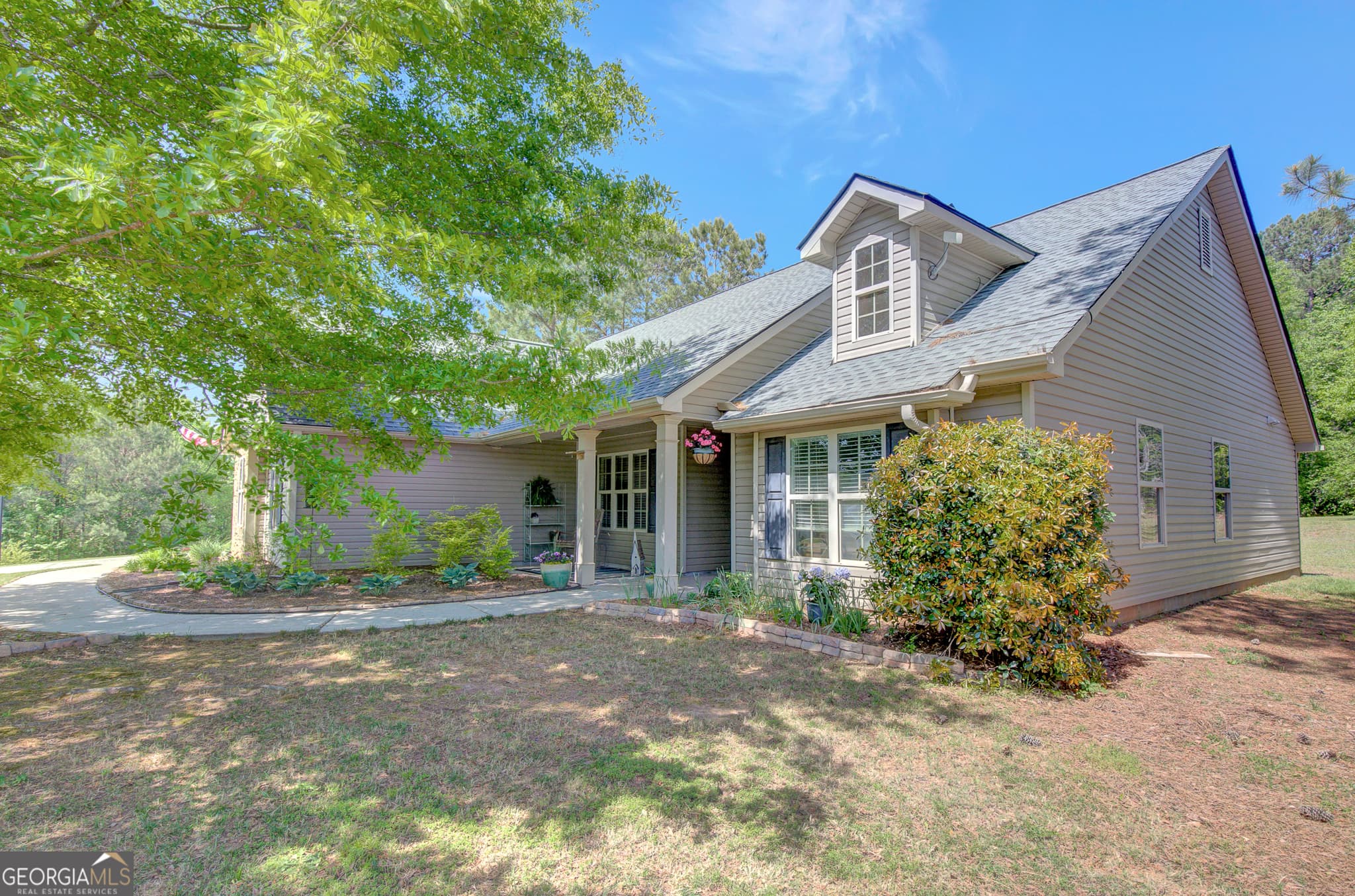 3 bedroom, 2 bathroom, 1,652 sq ft single family residence sold at 103 Fuller Court, Grantville, GA 30220