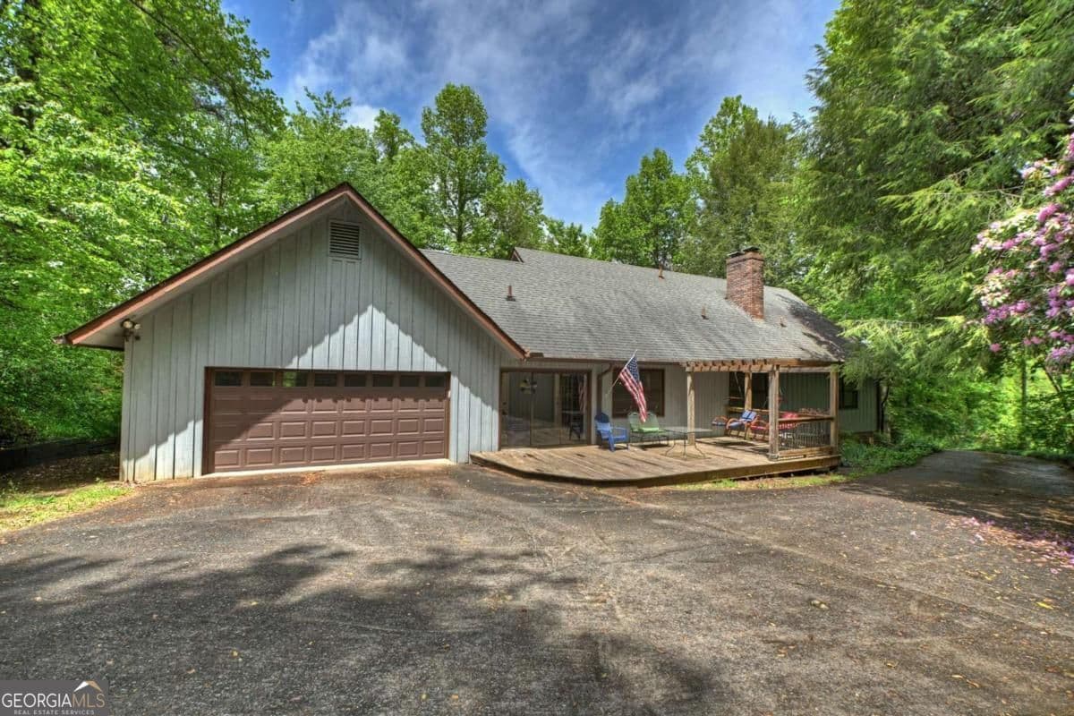 3 bedroom, 2.5 bathroom, 2,350 sq ft single family residence for sale at 47 Harris Drive, Blue Ridge, GA 30513