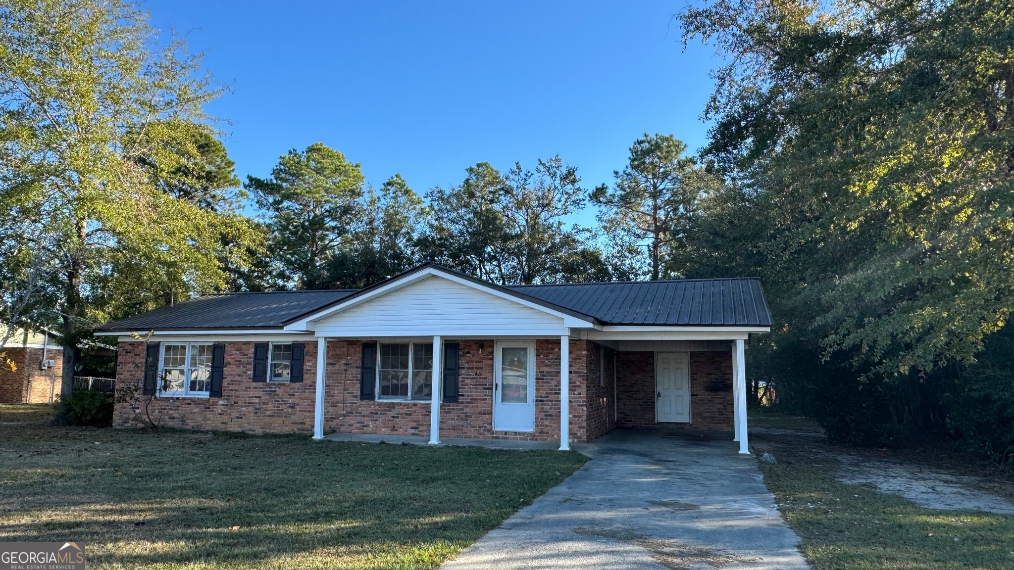 3 bedroom, 1 bathroom, 1,075 sq ft single family residence sold at 40 Hickory Street, Metter, GA 30439