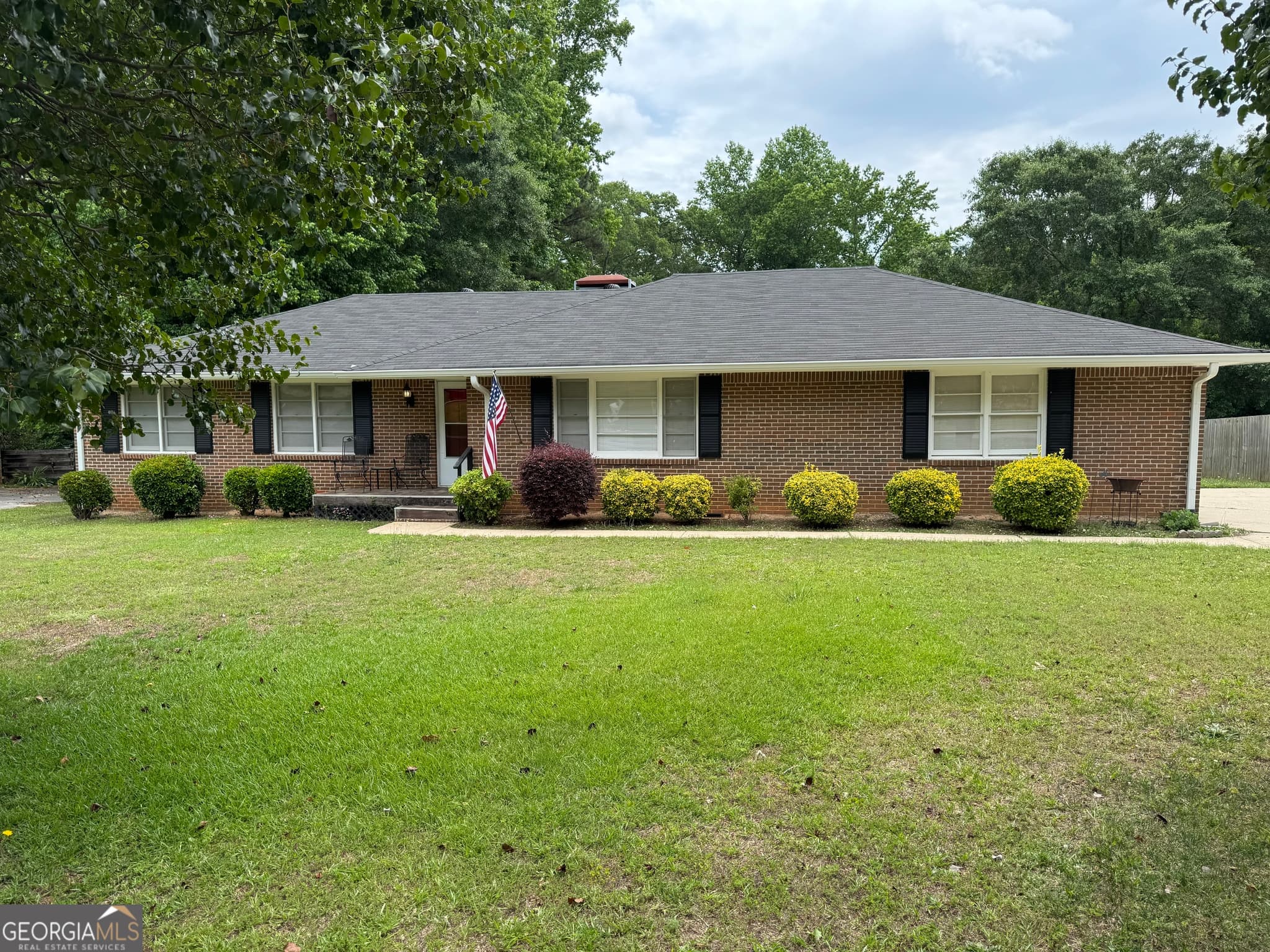 3 bedroom, 2 bathroom, 1,560 sq ft single family residence for sale at 110 McKinley Drive, Griffin, GA 30224