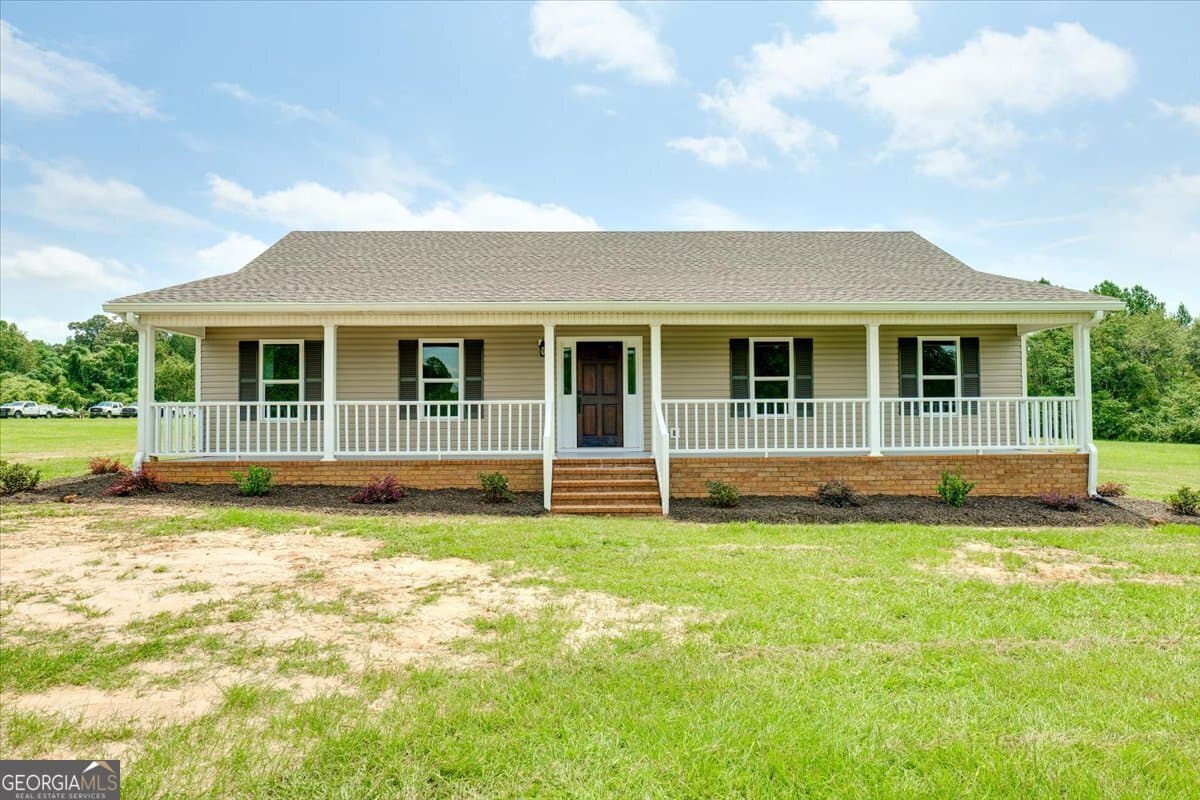 4 bedroom, 2 bathroom, 1,798 sq ft single family residence sold at 1074 Berrien Branch Drive, Louisville, GA 30434