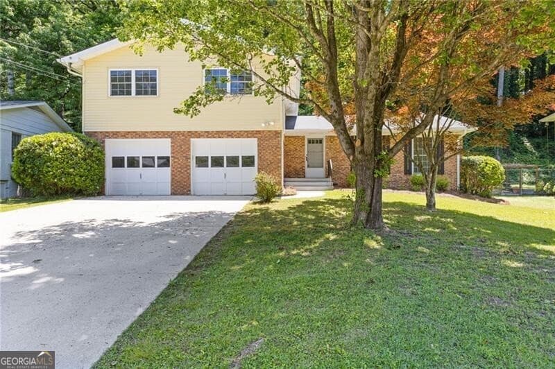 4 bedroom, 2.5 bathroom, 2,072 sq ft single family residence sold at 2461 Woodside Way, Atlanta, GA 30341