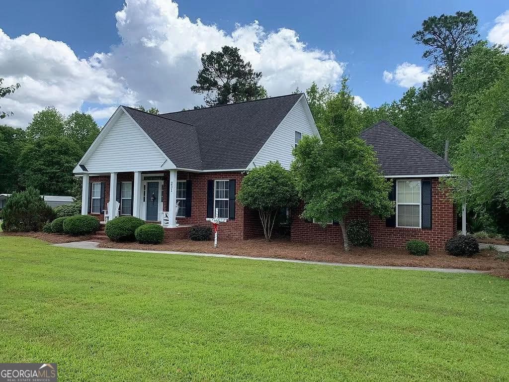 3 bedroom, 2.5 bathroom, 2,000 sq ft residential sold at 231 Sandspur Lane, Vidalia, GA 30474