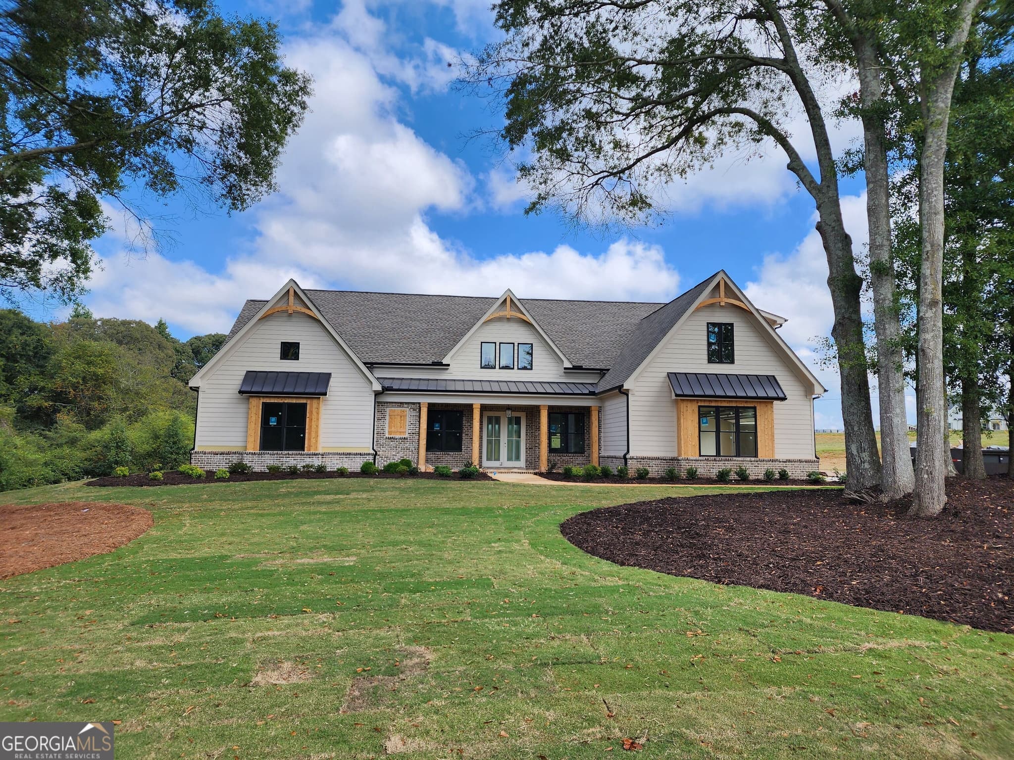 4 bedroom, 3.5 bathroom, 3,366 sq ft single family residence for sale at 167 Ivey Trace Court, Pendergrass, GA 30567