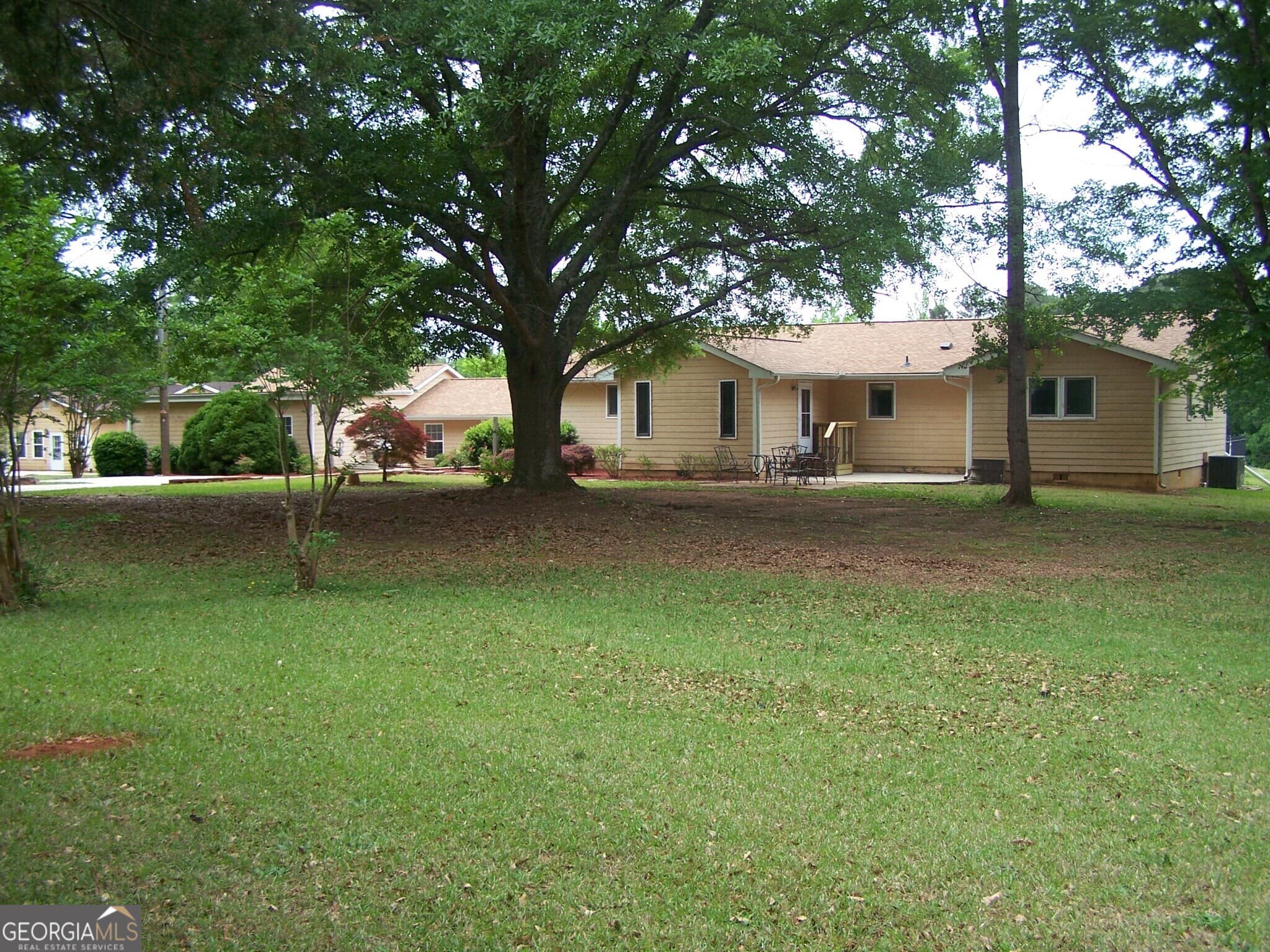 8 bedroom, 6.5 bathroom, 5,300 sq ft farm sold at 1844 PEEKSVILLE Road, Locust Grove, GA 30248