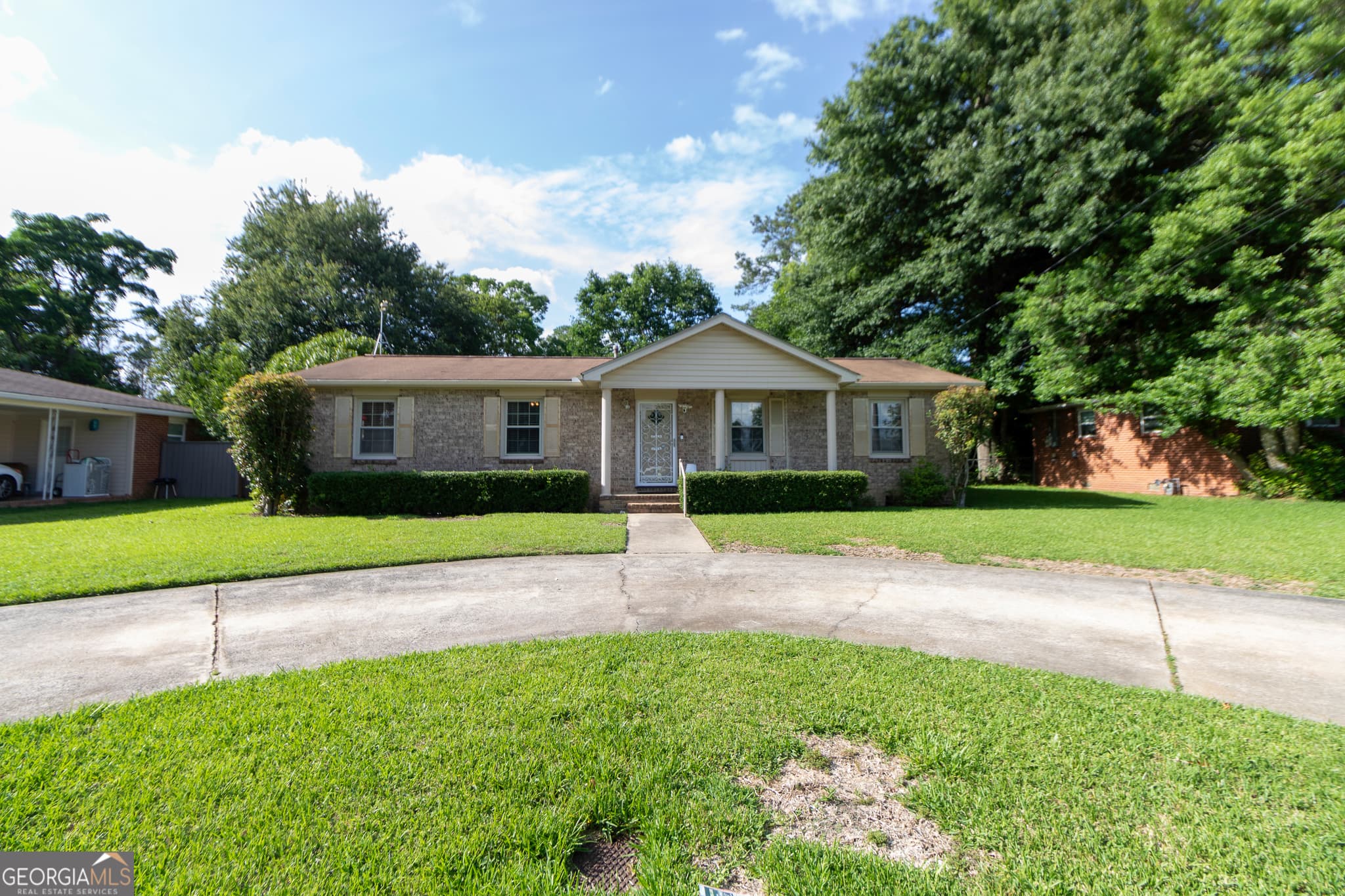 3 bedroom, 1.5 bathroom, 1,352 sq ft single family residence sold at 121 Sonja Drive, Warner Robins, GA 31088